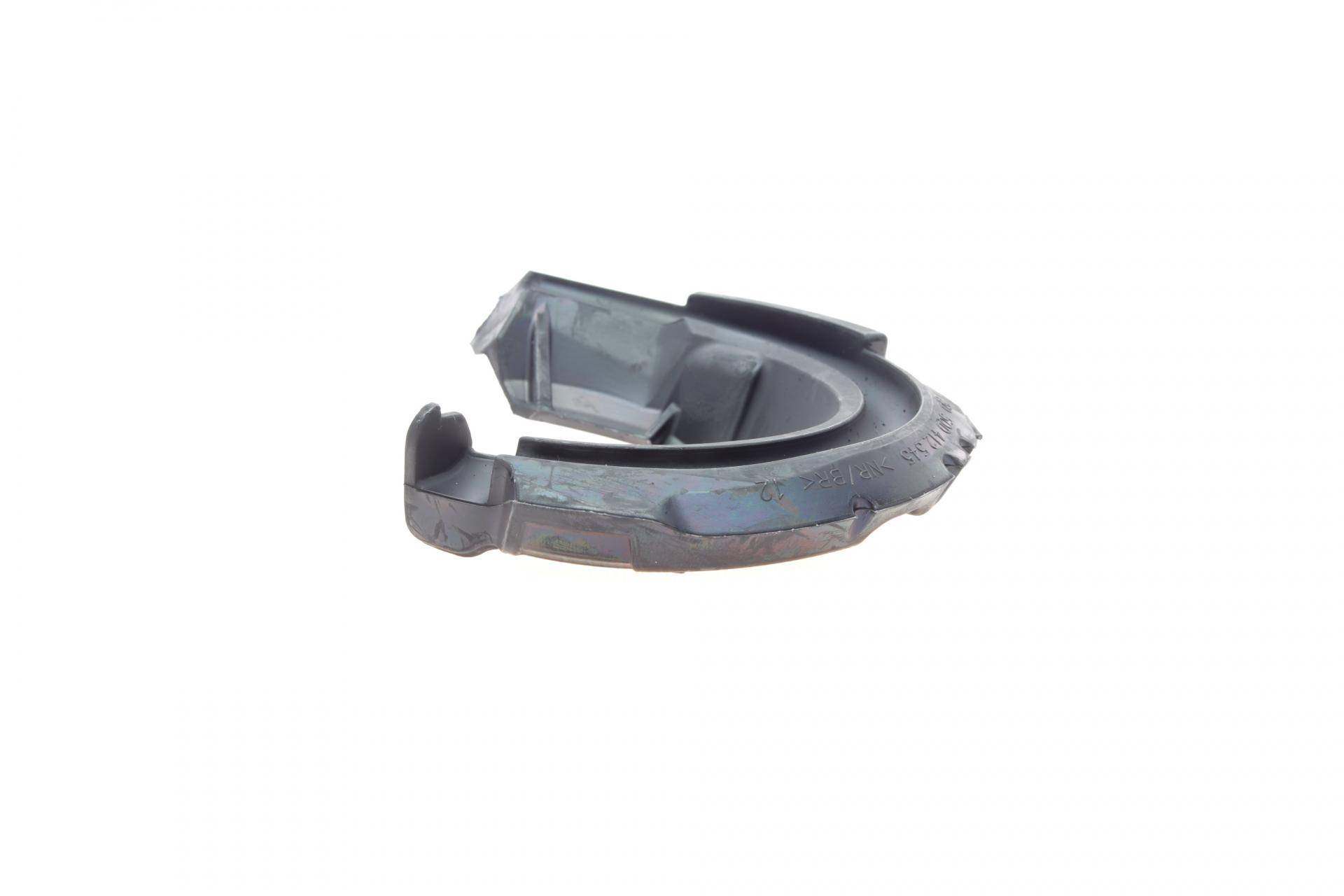 Проставка пружини (передньої) VW Golf/Passat 14- (OE VAG)