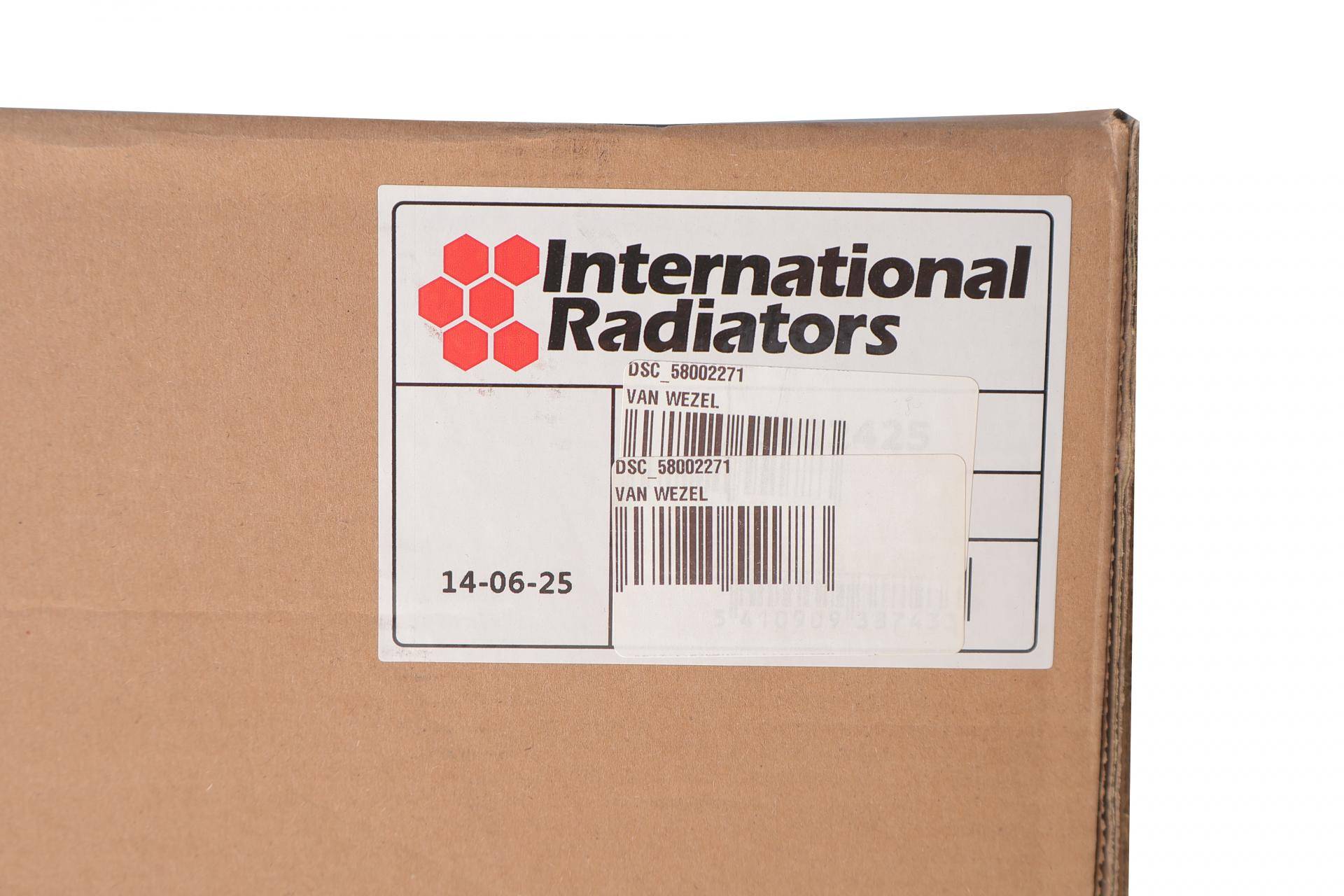 Радіатор охолодження MB Sprinter/VW Crafter 06- (+AC/-AC)(пошкоджене кріплення)