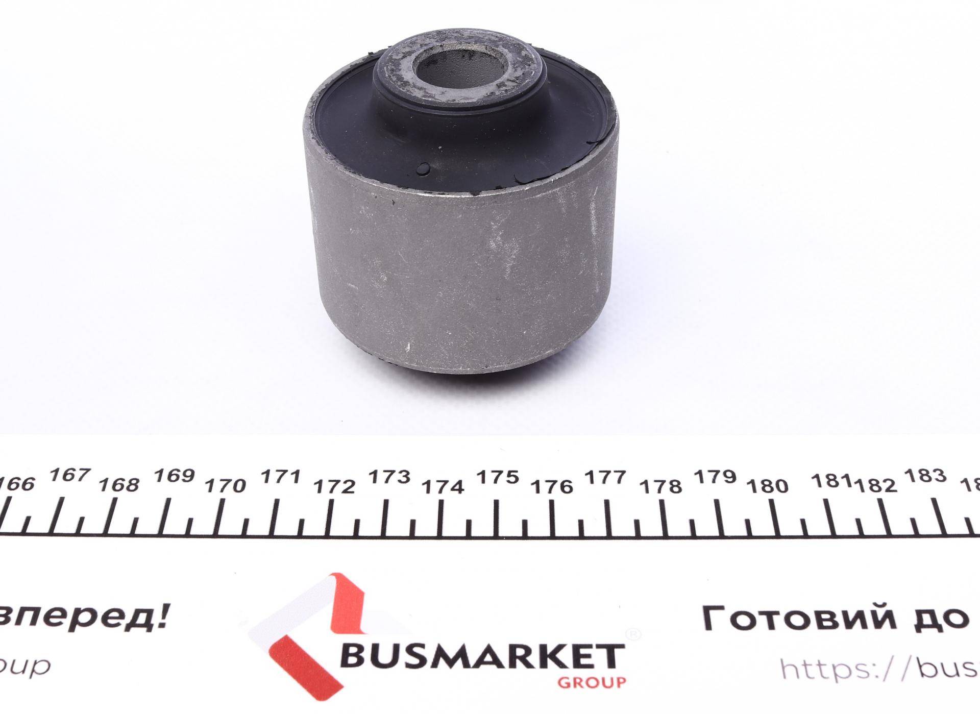 Сайлентблок важеля (заднього/знизу) Mitsubishi Pajero II 98-