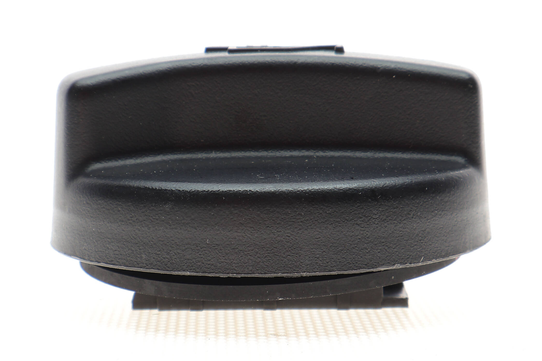 Кришка горловини маслозаливної VW Caddy/Crafter/LT 28-46/T2/T3 83-16