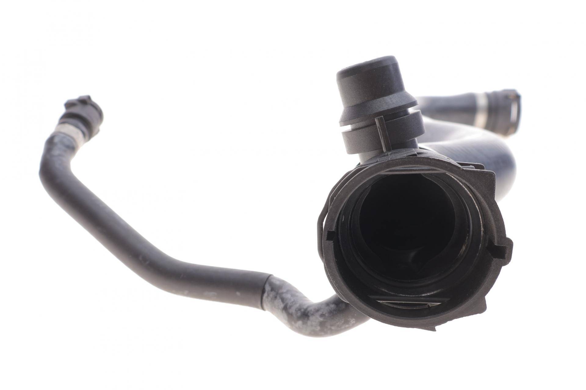 Патрубок системи охолодження BMW 5 (F10/F11/F07) 2.0D N47 10-17