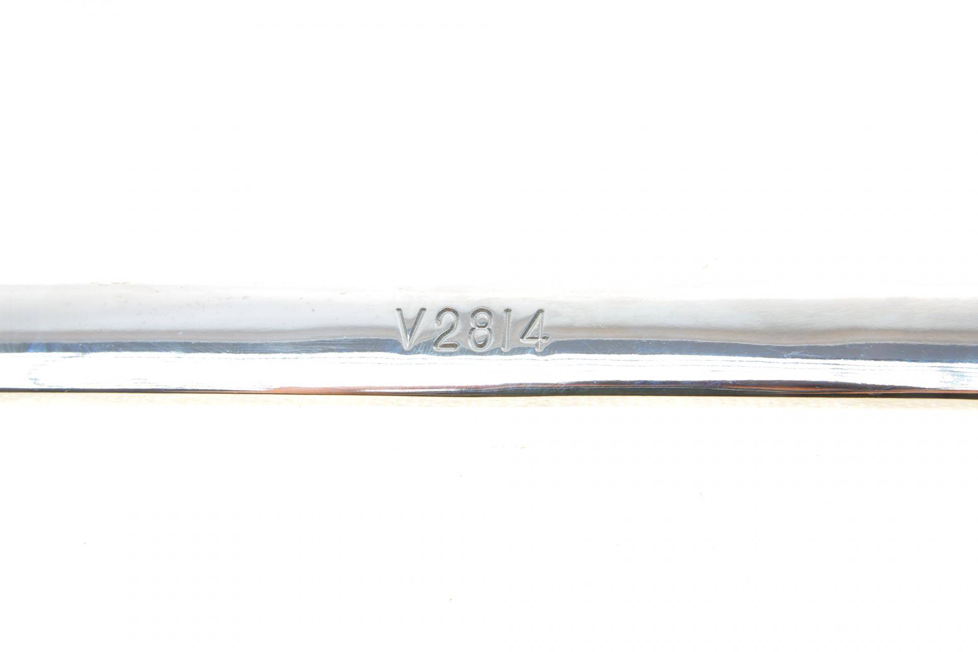 Ключ ріжково-накидний з тріскачкою 18 мм 72 зуб. L-241 мм