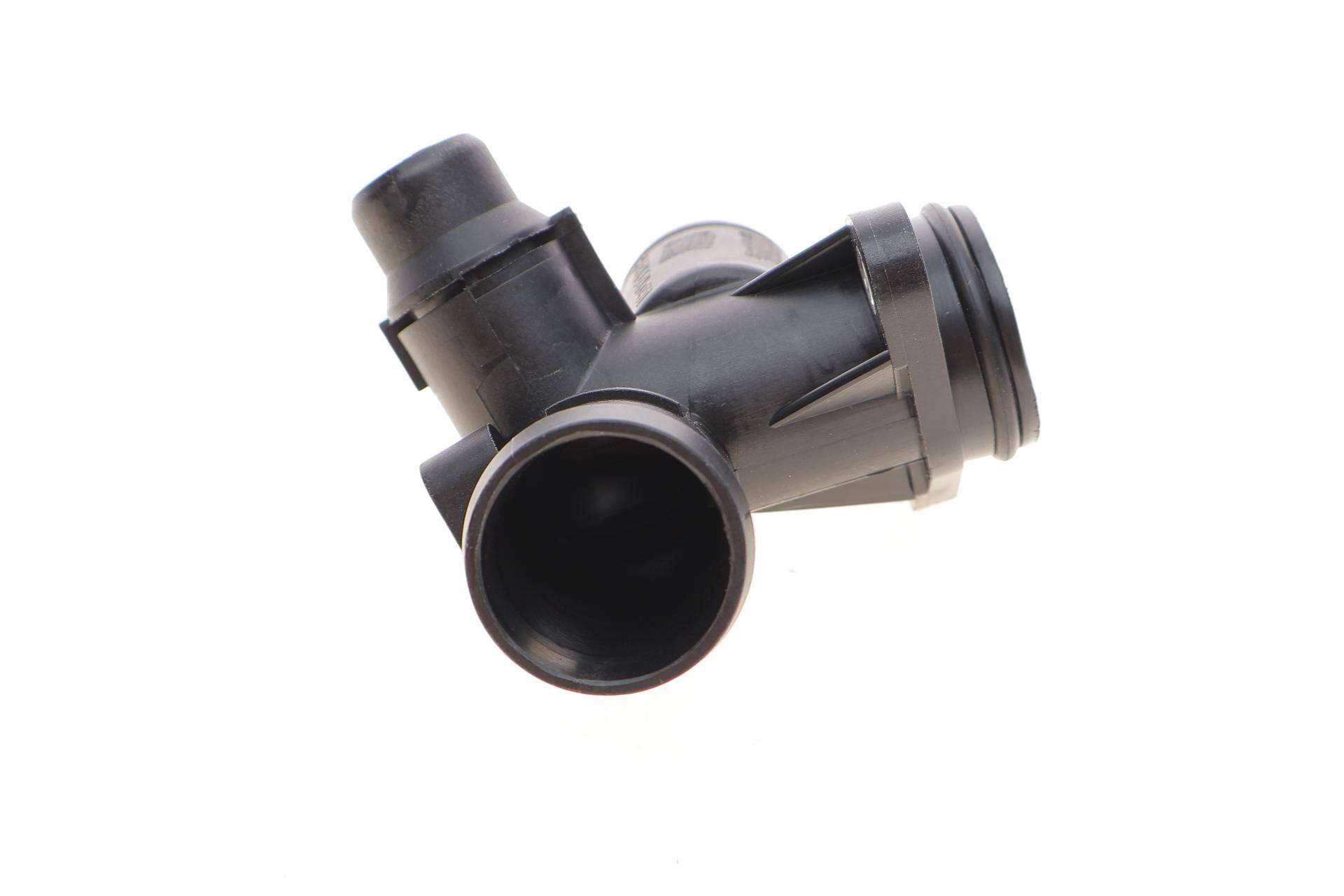 Фланець системи охолодження Audi A4/A6 2.0 TFSI 04-11