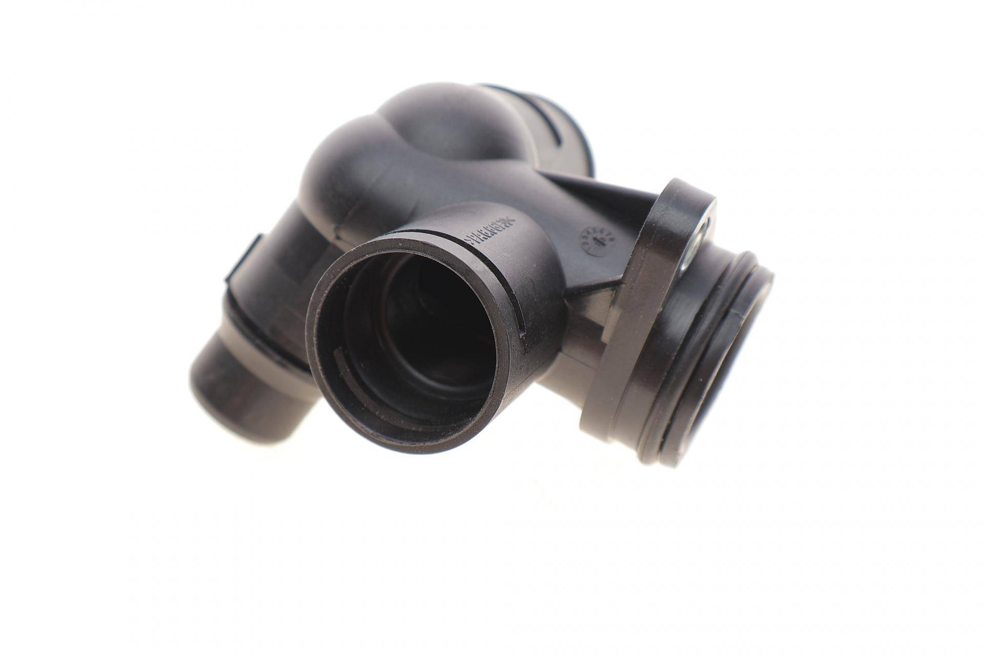 Фланець системи охолодження Audi A4/A6 2.0 TFSI 04-11