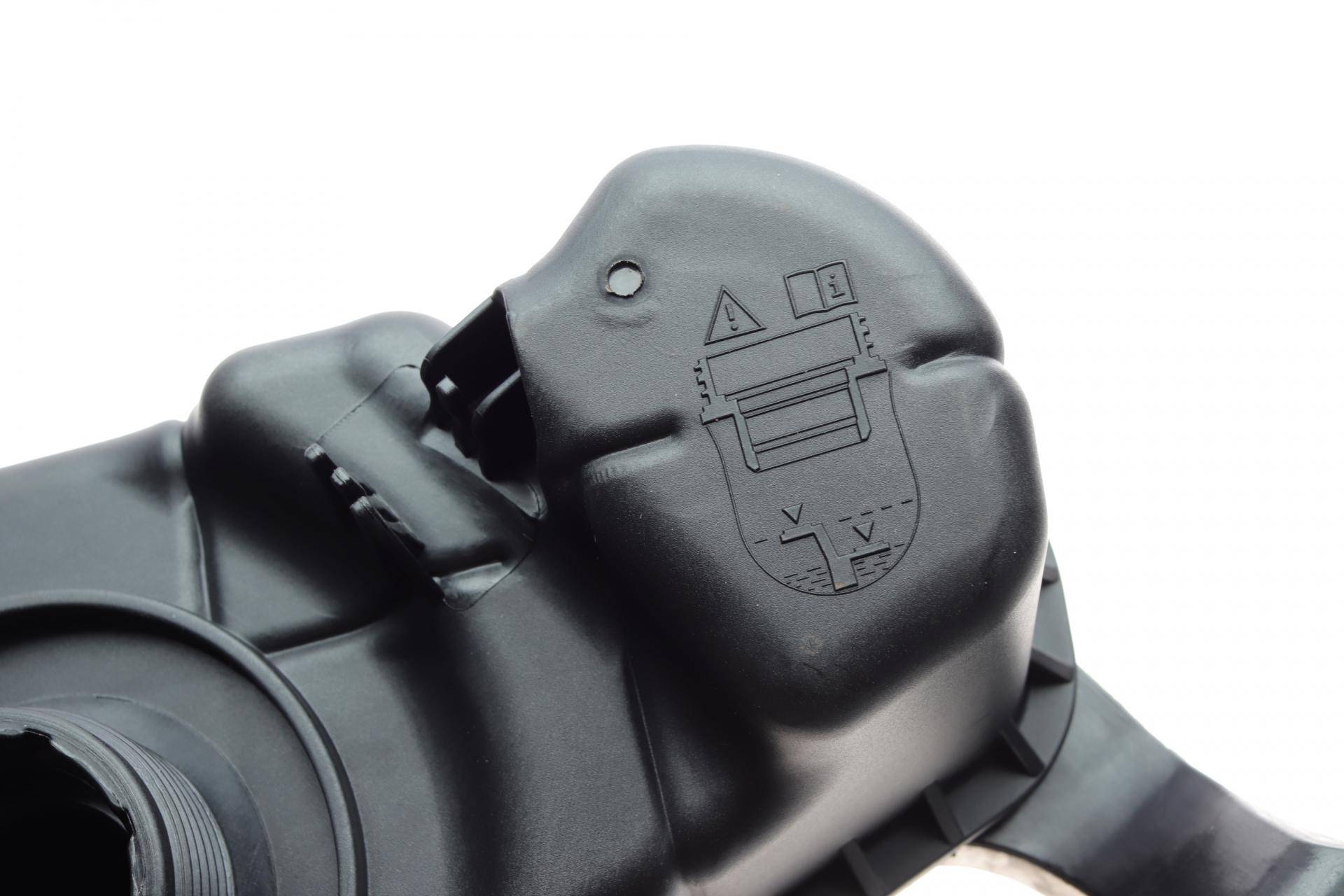 Бачок розширювальний BMW 1 (F20/F21)/3 (F30/F80) 2.0/3.0i 11-18 (B46/B48/B58)