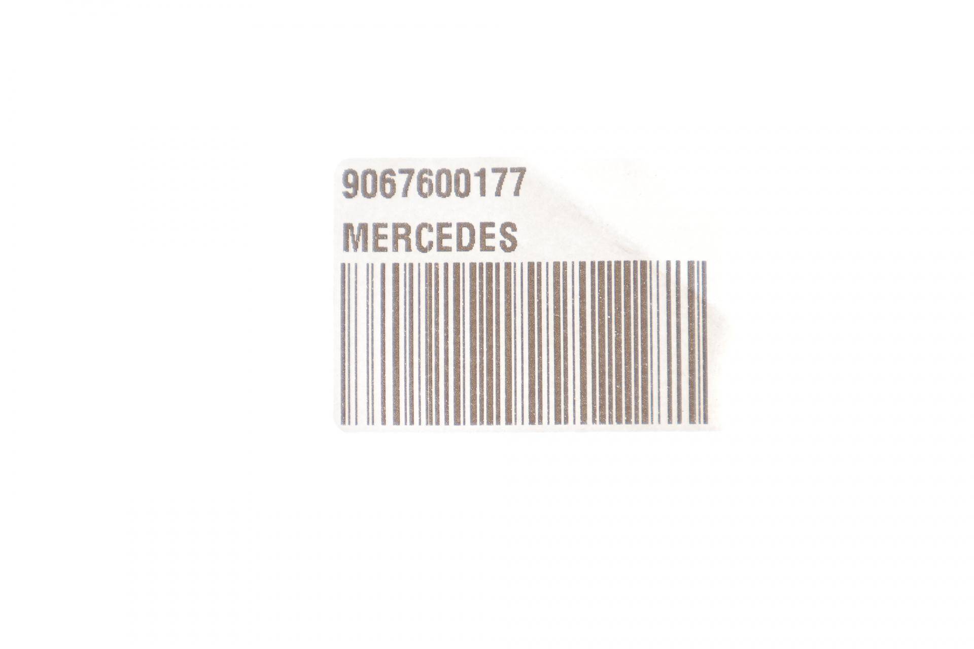 Направляюча дверей (задніх) MB Sprinter 06-