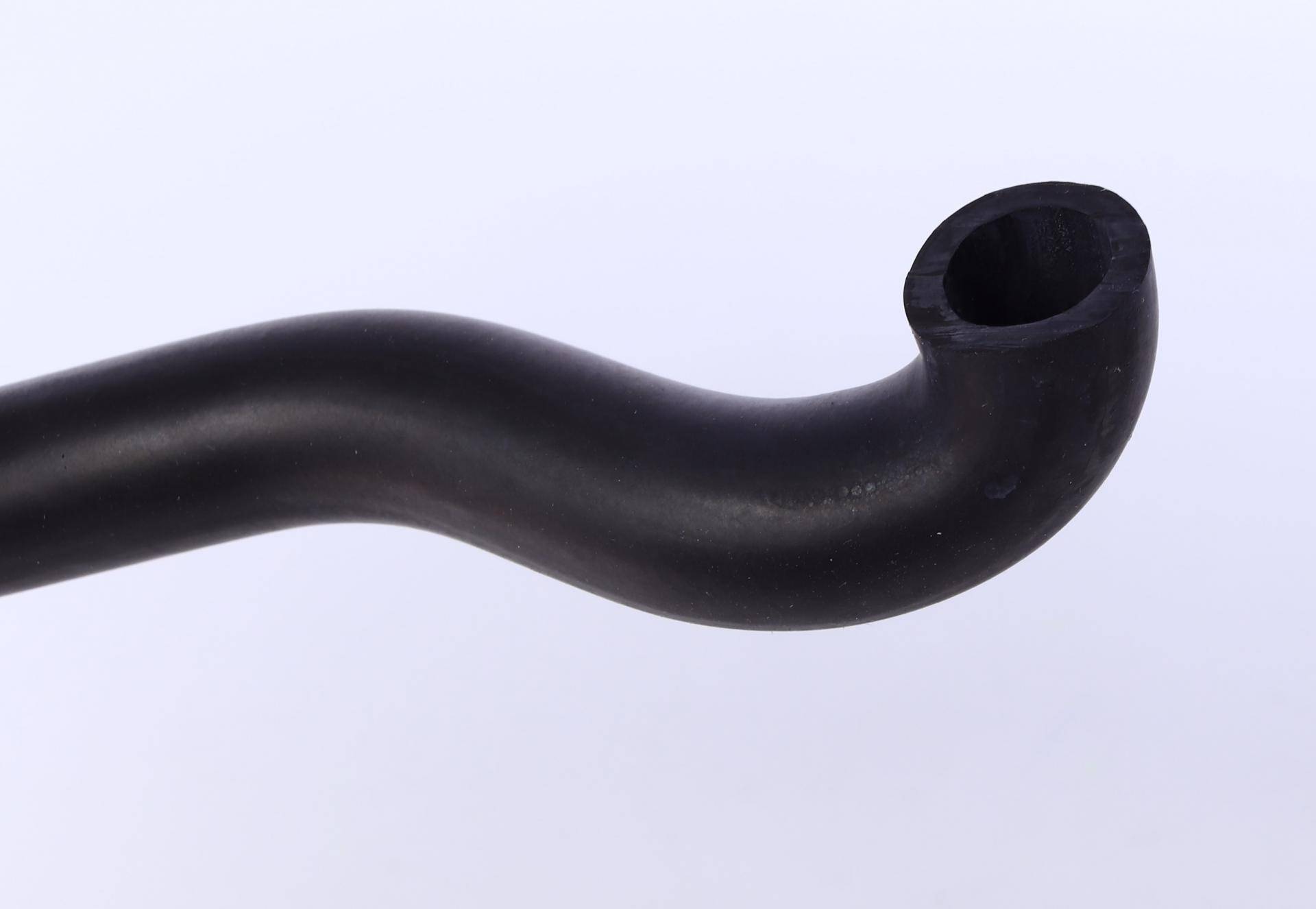 Патрубок вентиляції картера BMW 3 (E30)/ 5 (E28/E34) -97