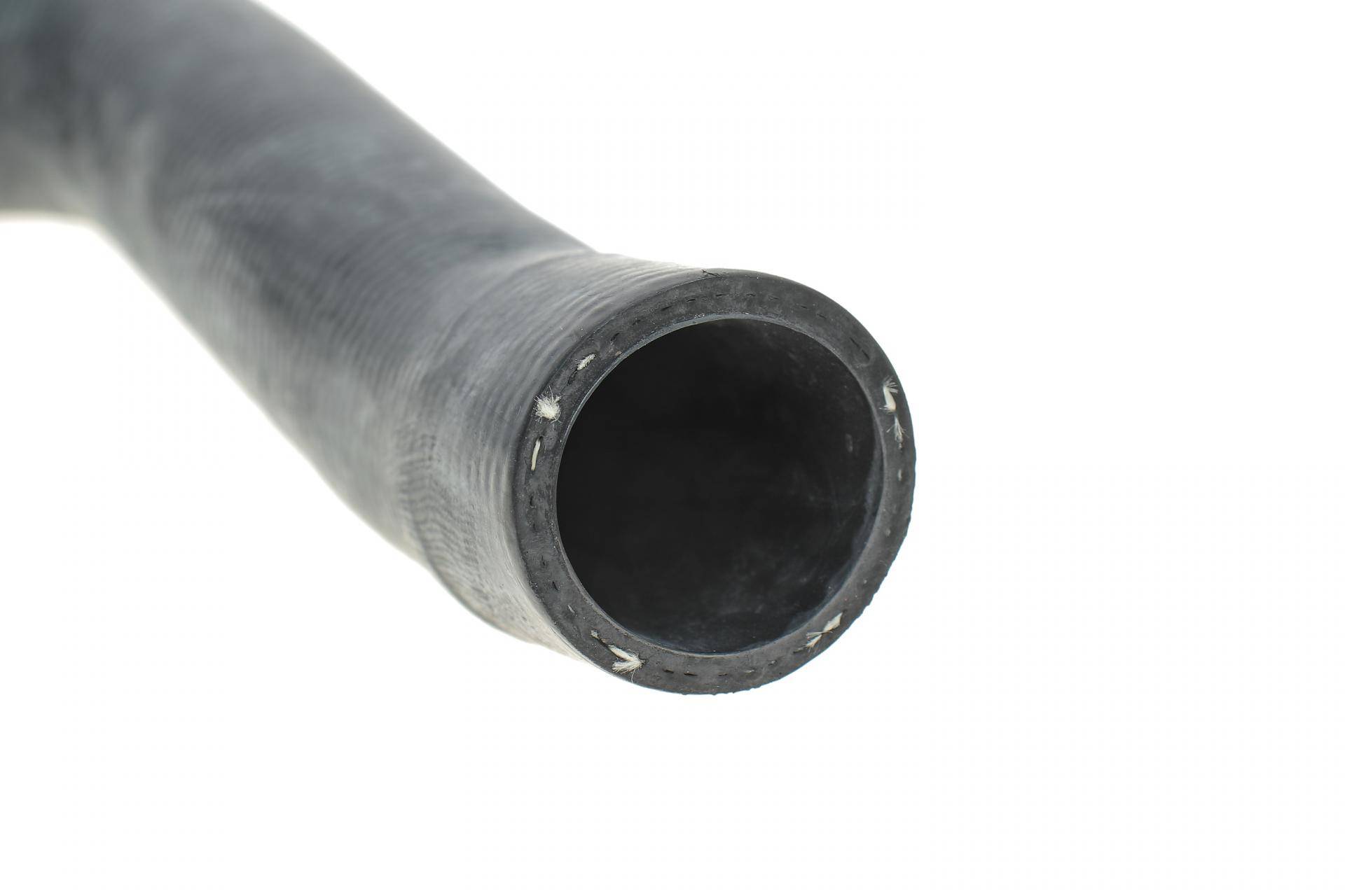 Патрубок системи охолодження VW Golf III 91-99