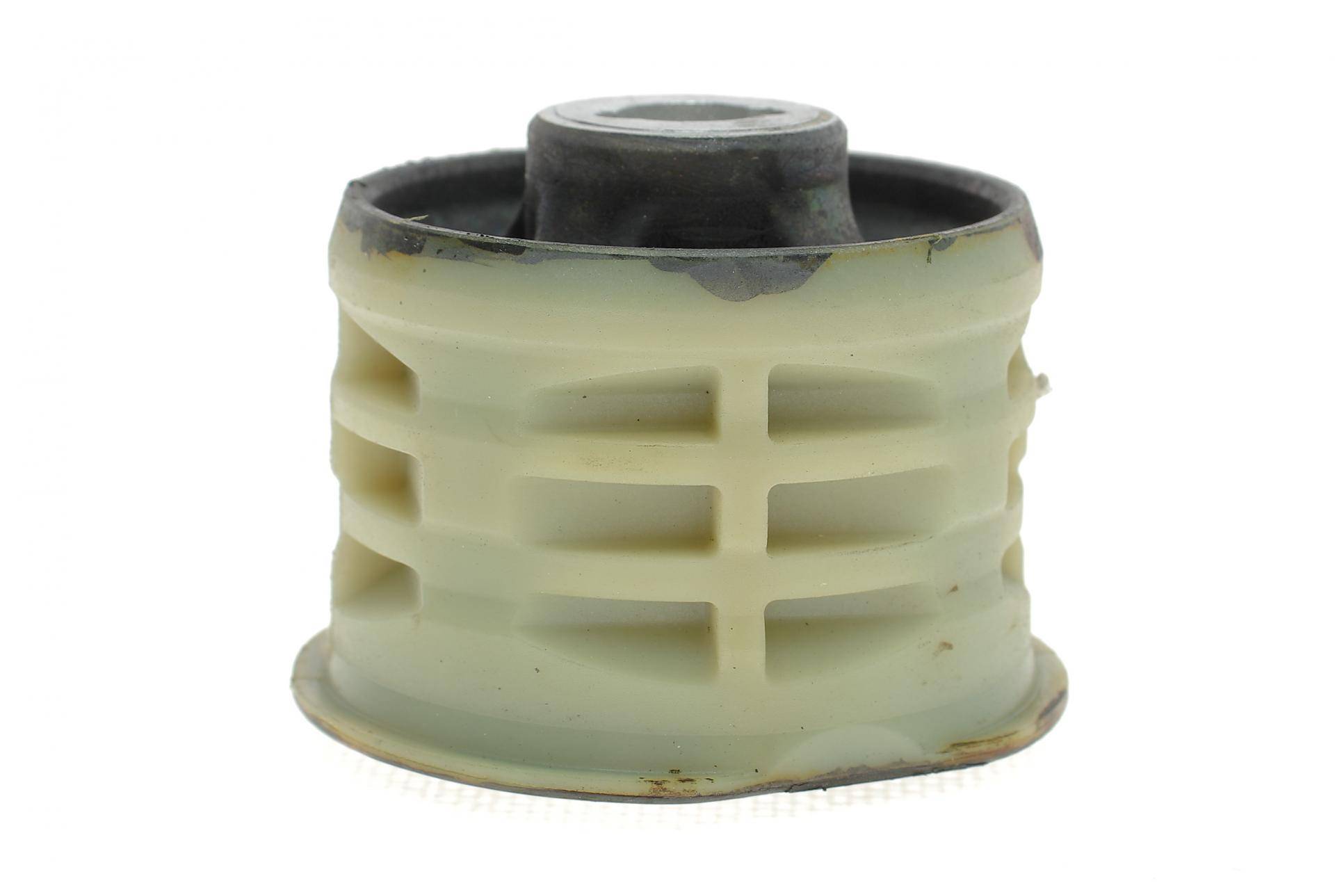 Сайлентблок балки (задньої) BMW 3 (G20/G80/G28)/4 (G22/G82) 18-