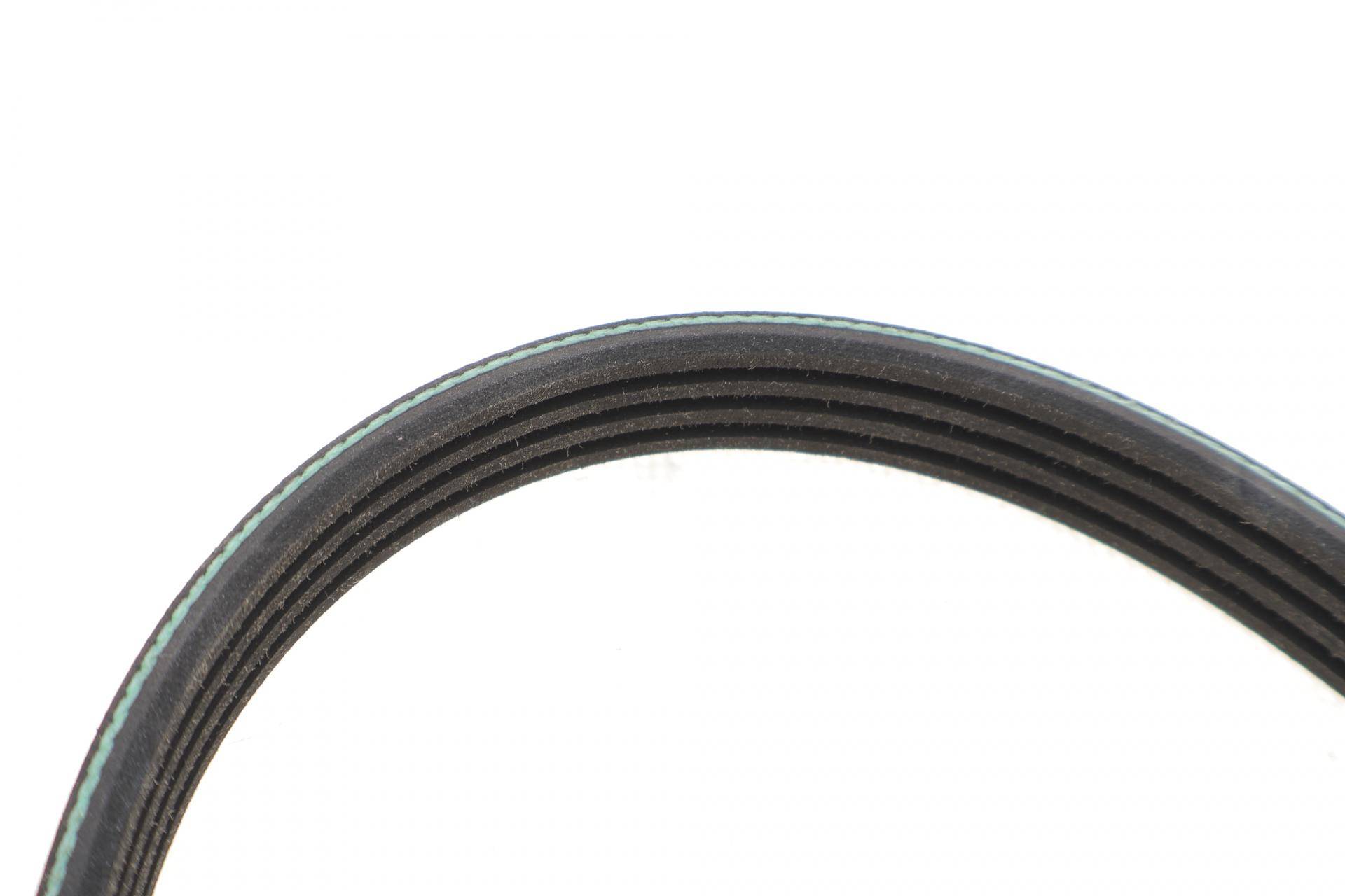 Ремінь генератора Nissan Almera/Primera/Sunny (4PK810)