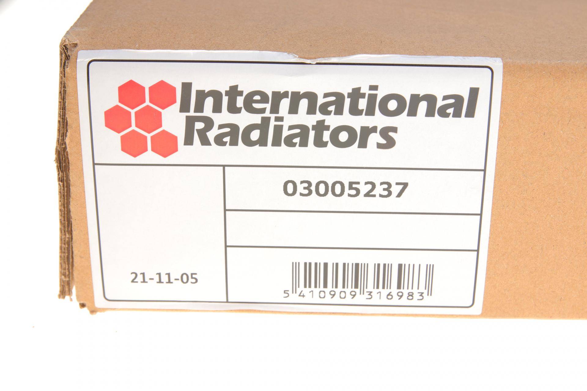 Радіатор кондиціонера Audi A6 2.0-5.2 04-11