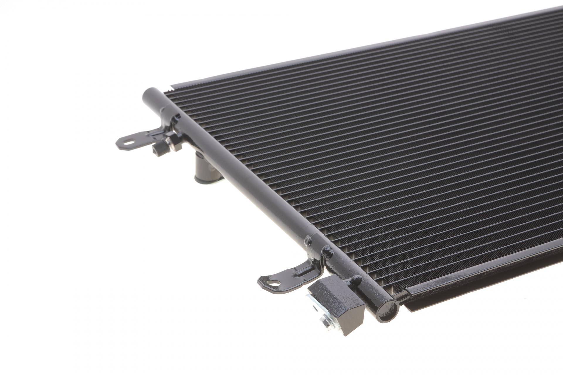 Радіатор кондиціонера Audi A6 2.0-5.2 04-11