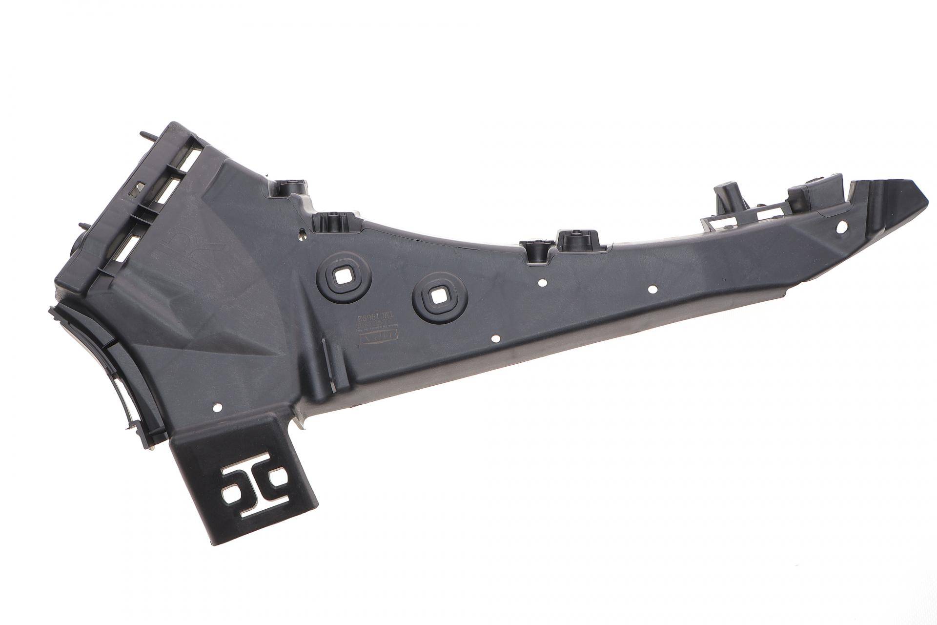 Кронштейн кріплення бампера (переднього/R) Audi Q7 06-15