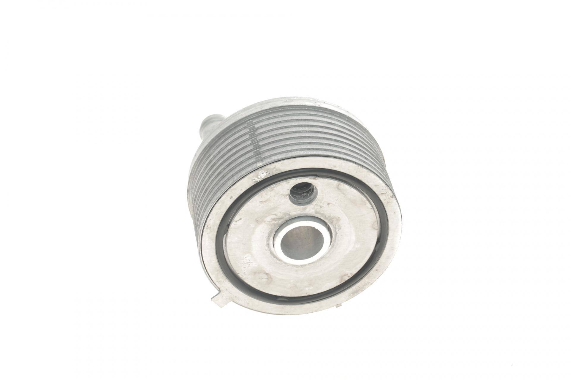 Радіатор масляний Skoda Octavia/ VW Passat 04-14 (теплообмінник) (АКПП)