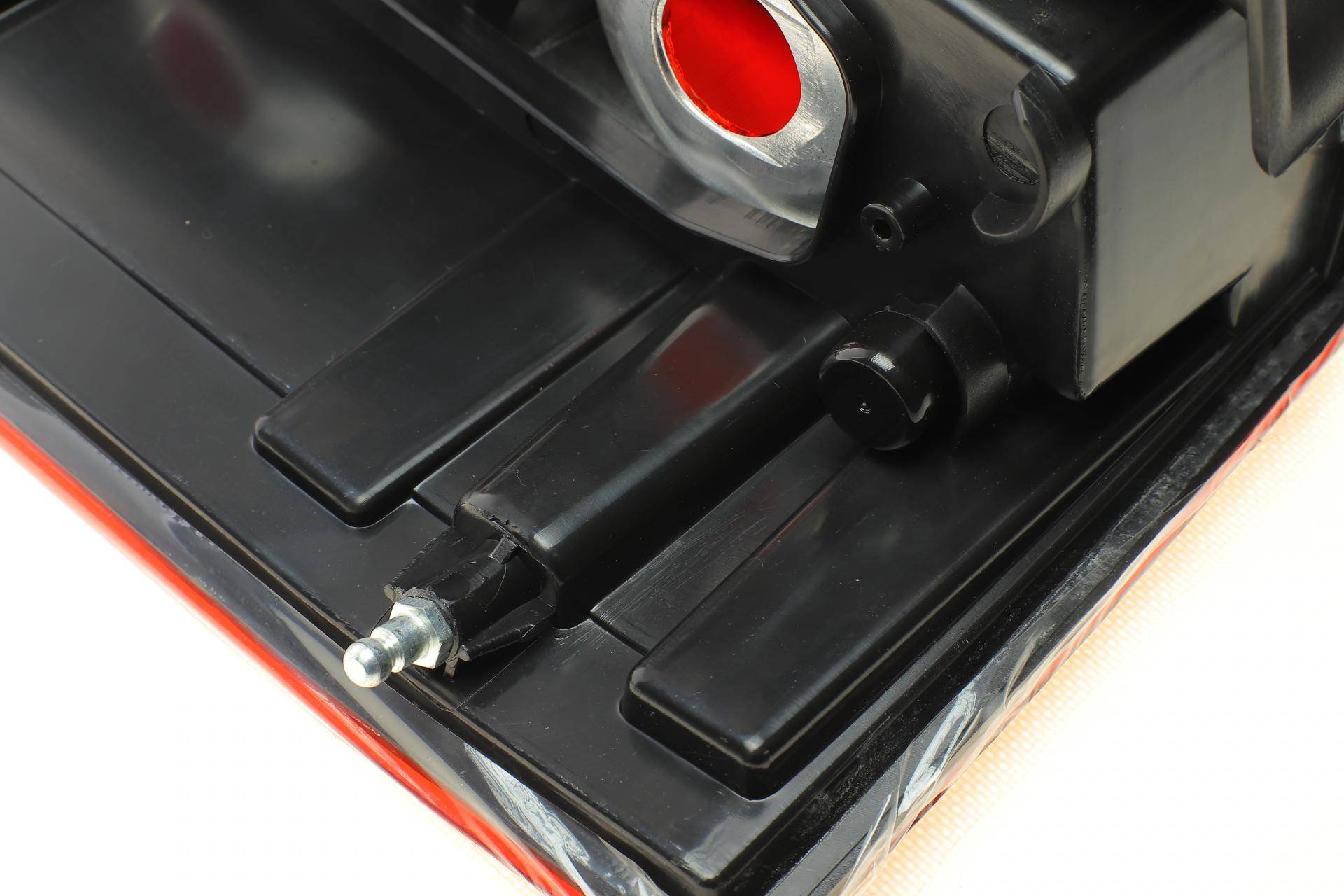 Ліхтар задній VW Crafter 17- (L)