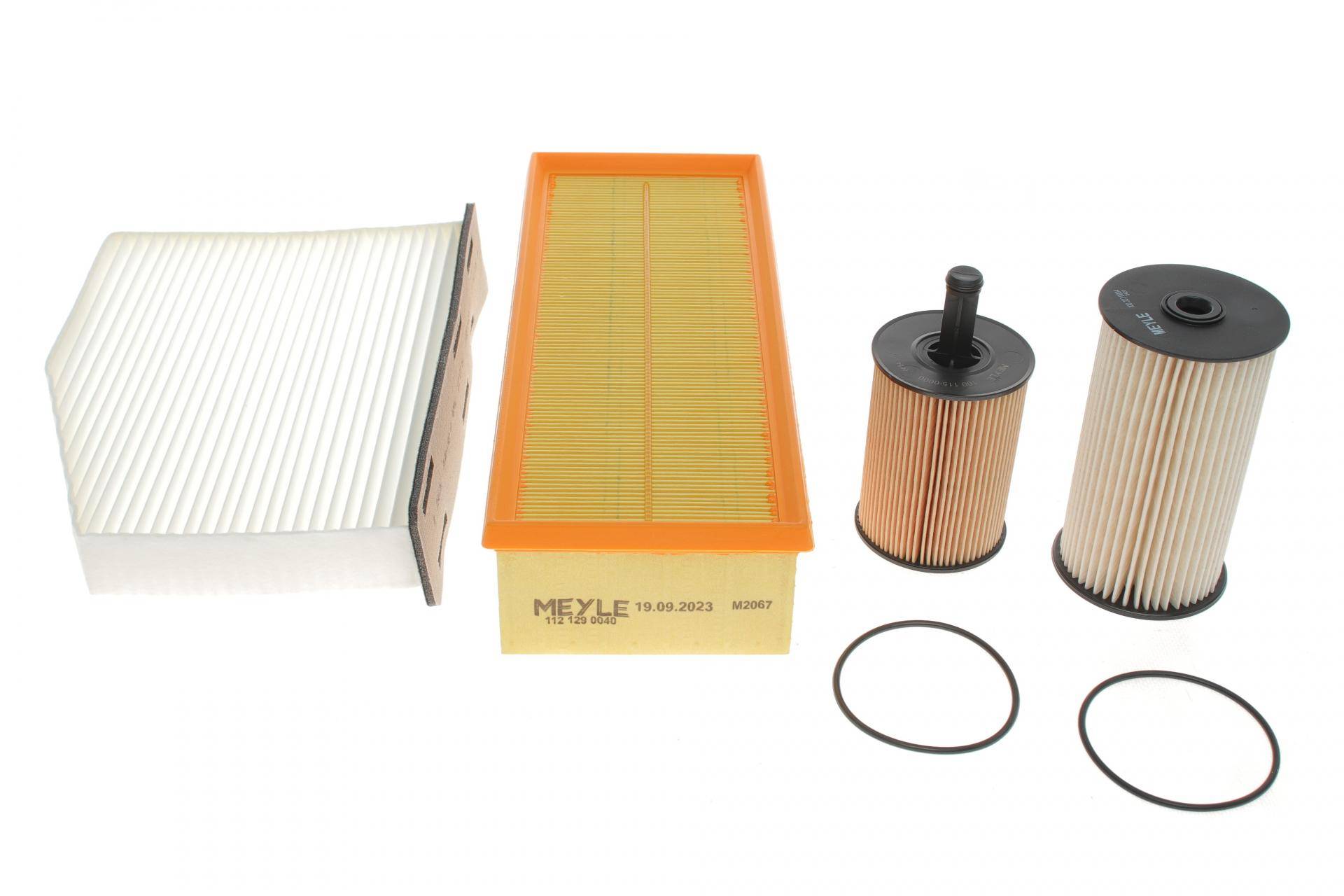 Комплект фільтрів Skoda Octavia/VW Passat/Tiguan 2.0 TDI 05-18 (повітряний/масляний/паливний/салону)