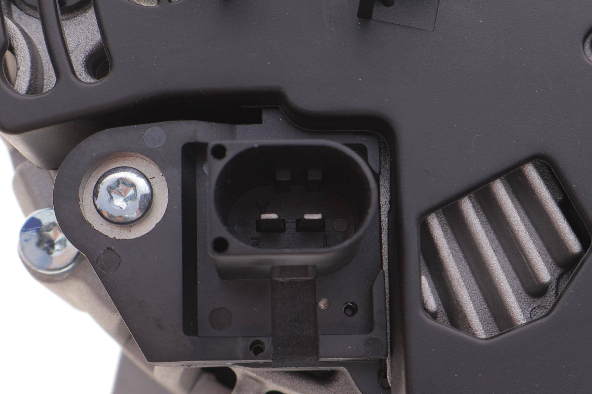 Генератор Citroen Jumper/Fiat Ducato/Ford Transit/Peugeot Boxer 2.2HDi 06- (12V/150A)