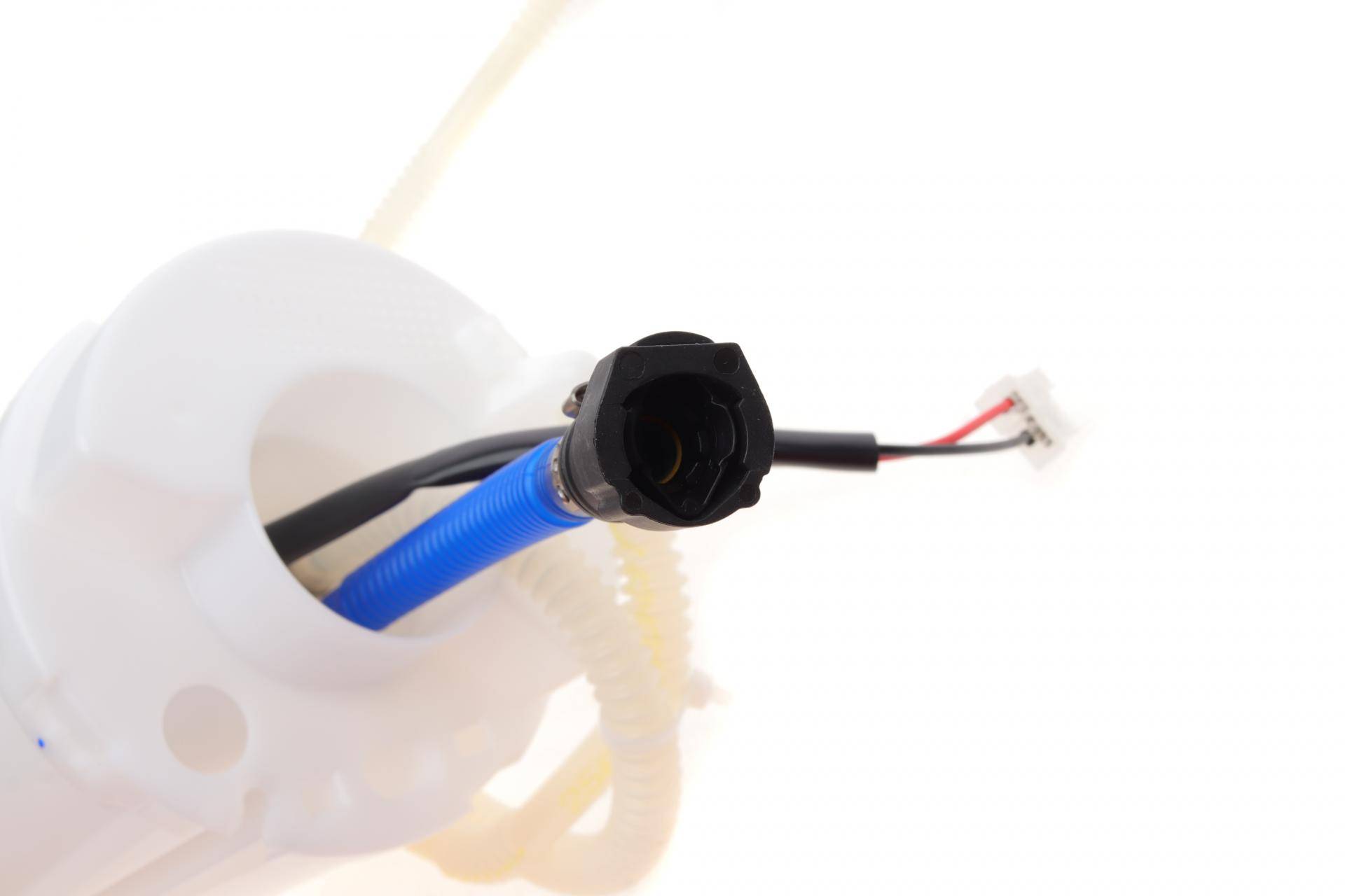 Насос паливний в бак VW Touareg 3.2-6.0 V6 02-10