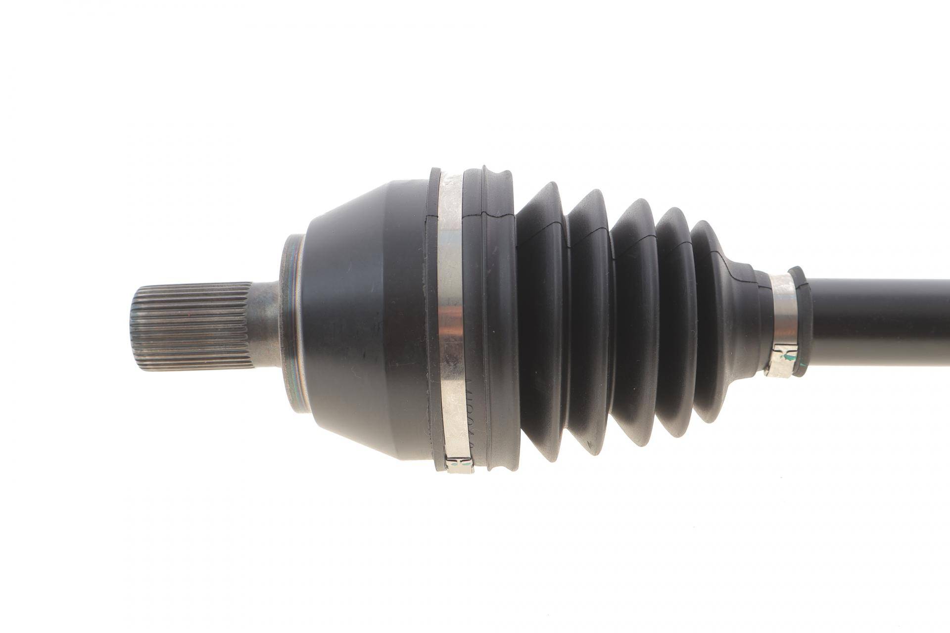 Піввісь (передня) Ford Focus/Volvo S40/V50 04-12 (L) (36x26x582mm)