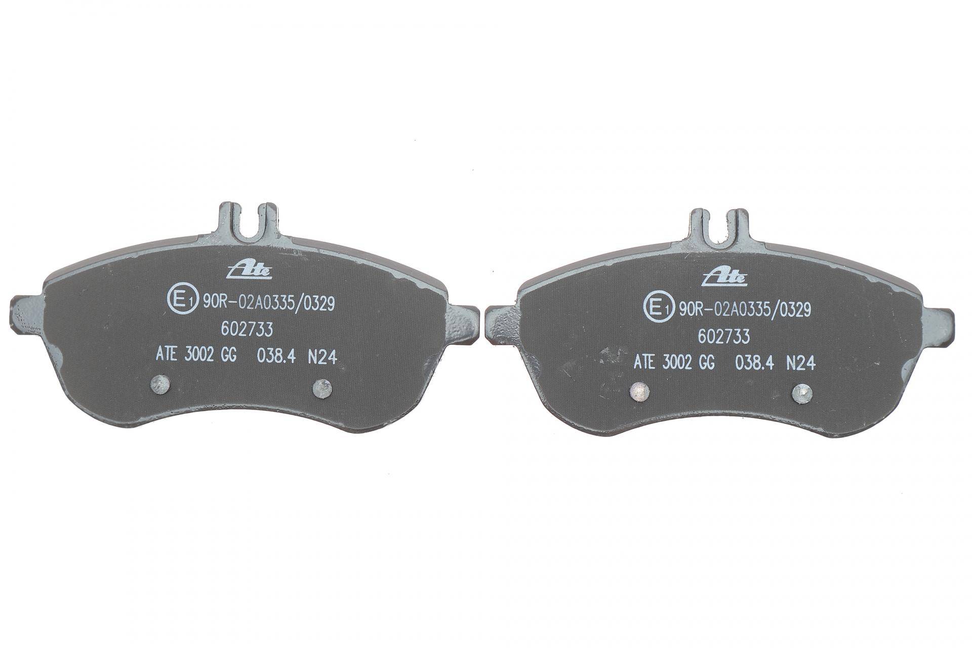 Колодки гальмівні (передні) MB C-class (S204/W204) 07- (TRW)