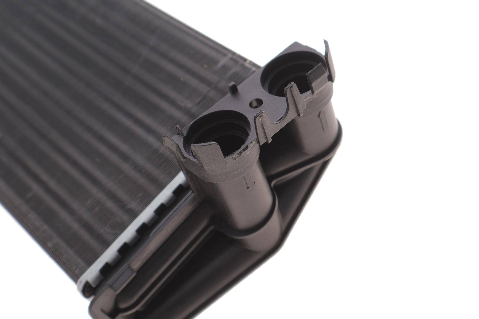 Радіатор пічки Peugeot 307 1.4-2.0 00-09 (пошкоджене кріплення)