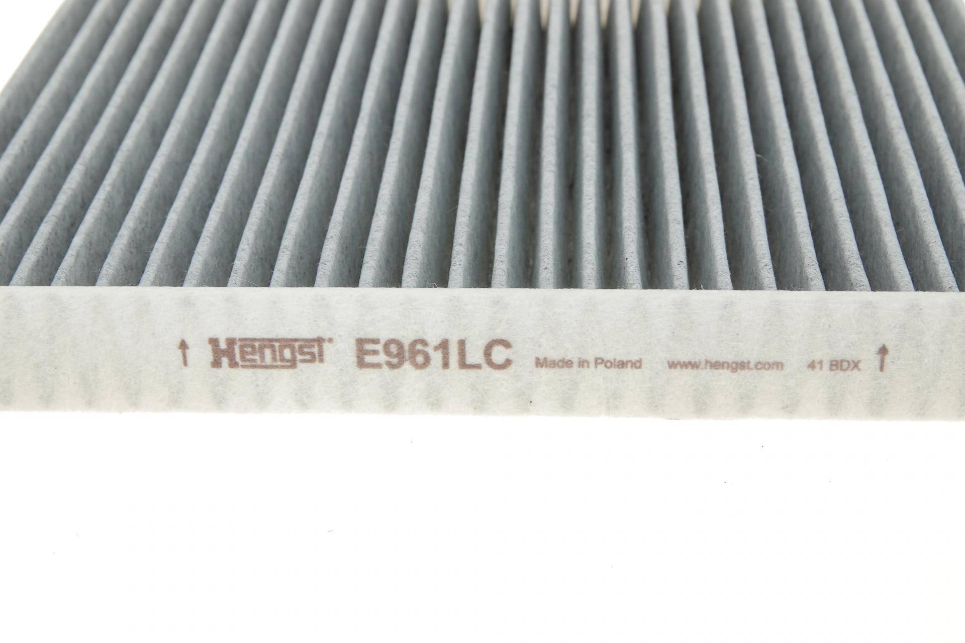 Фільтр салону Skoda Fabia/Roomster/VW Polo 99-10 (вугільний)