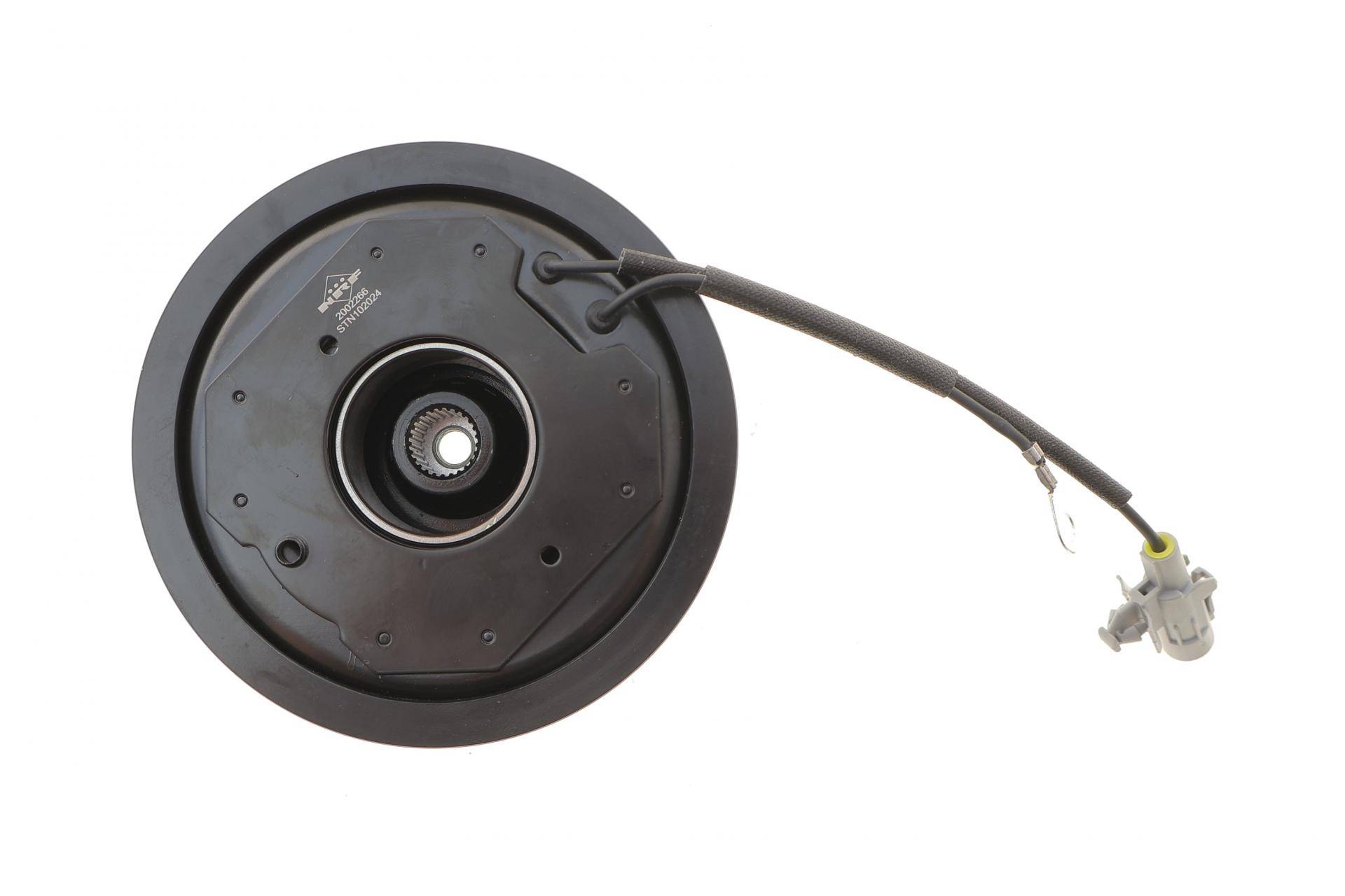 Шків компресора кондиціонера BMW 3 (F30/F80)/5 (F10//F11)/7 (F01/F02/F03) 2.0i/3.0D 08-18