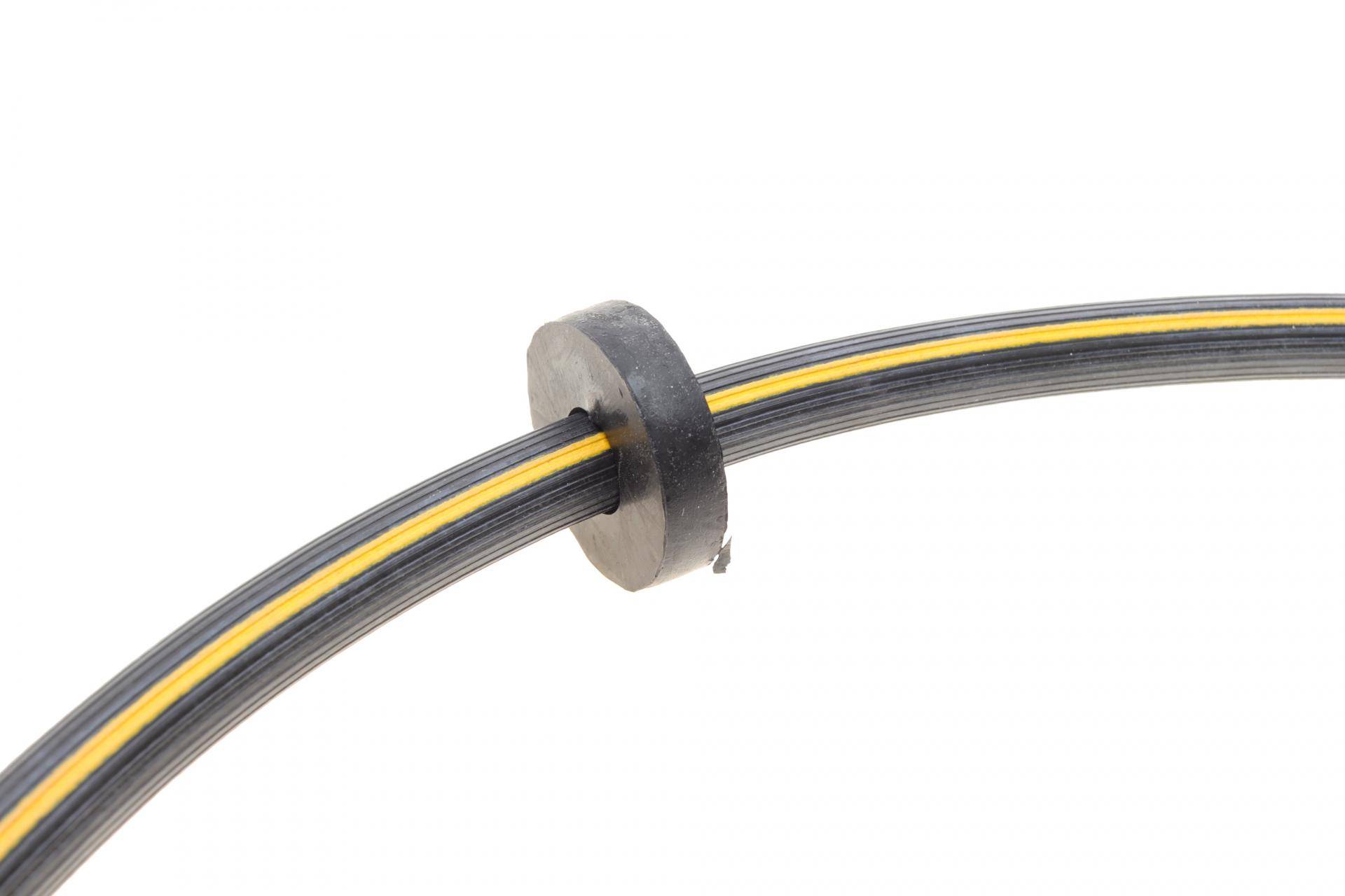 Шланг гальмівний (передній) VW Golf IV 1.4-2.3 TDI/FSI/SDI 97-06