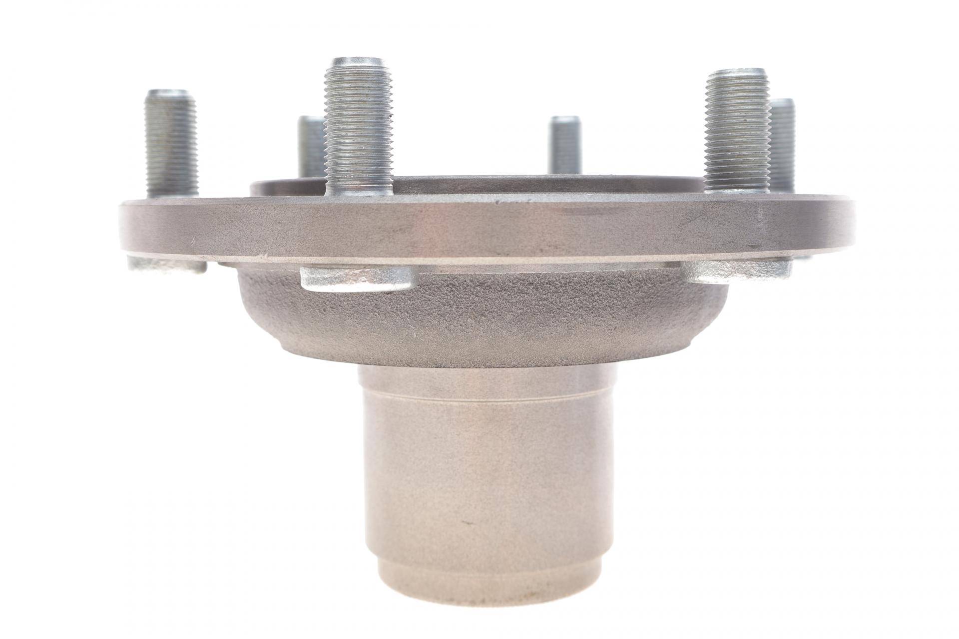 Маточина (передня) Ford Transit T15 92-00 (зі шпильками)