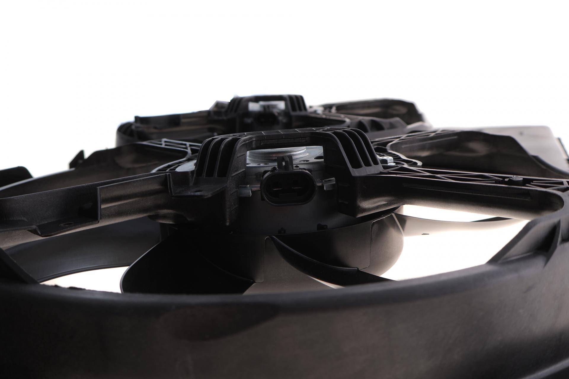 Вентилятор радіатора (електричний) Fiat Ducato 2.0D/3.0D 06-