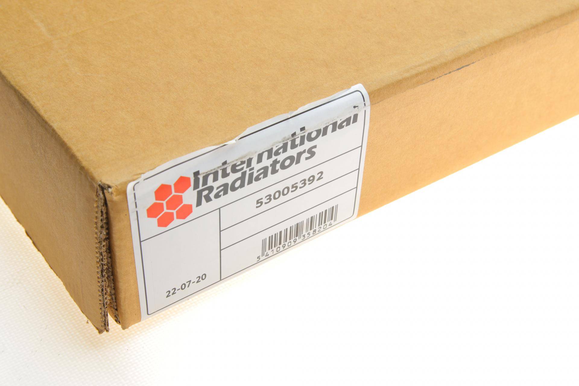 Радіатор кондиціонера (з осушувачем) Toyota Avensis 1.6-2.4 03-