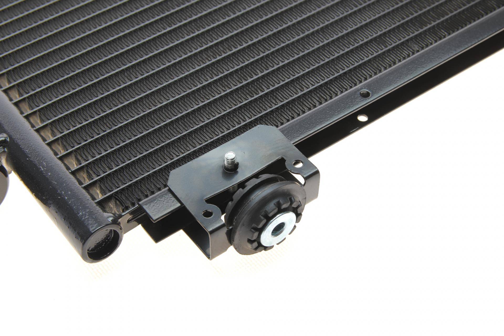 Радіатор кондиціонера (з осушувачем) Toyota Avensis 1.6-2.4 03-