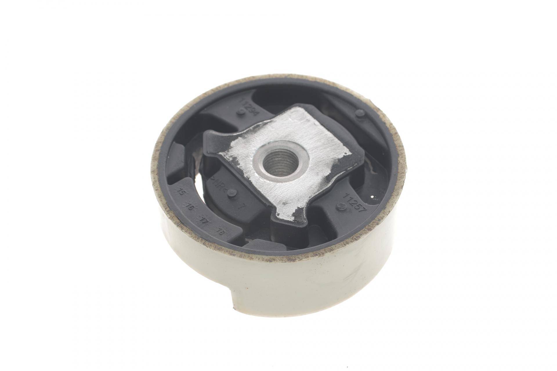 Подушка двигуна (верхня) VW Passat 1.4TSI/1.6FSI 05-10 (з різьбою)