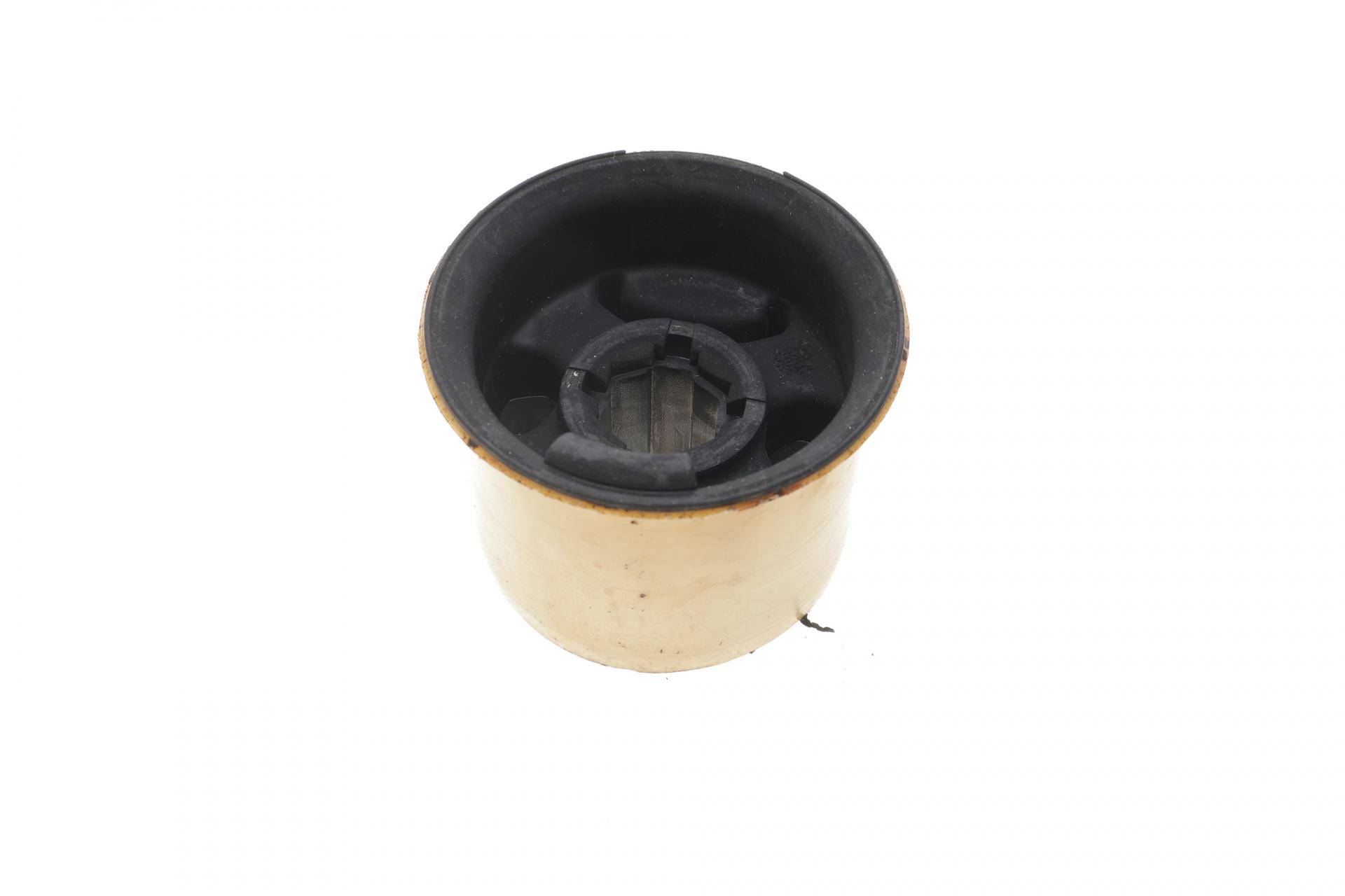 Сайлентблок важеля (переднього/ззаду) Skoda Fabia/VW Polo 99-10