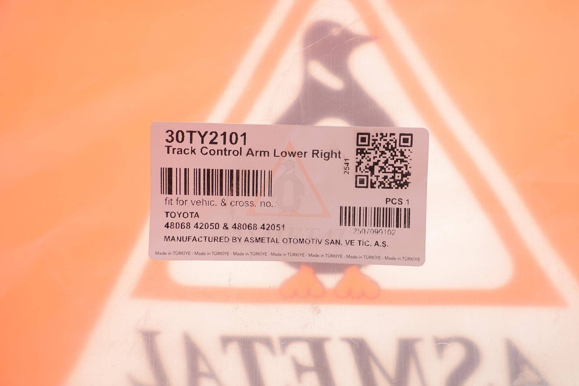 Важіль підвіски (передній/знизу) (R) Toyota Rav 4 05-