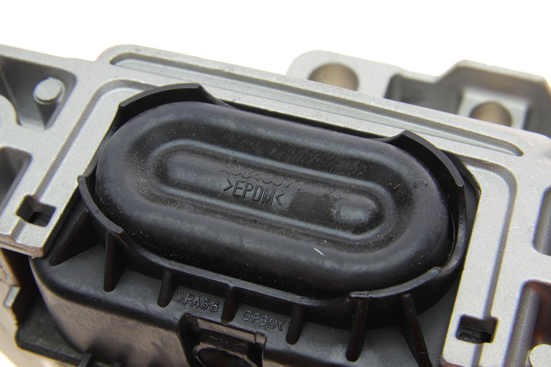 Подушка двигуна (R) VW Golf 1.2/1.4TSI/1.6 14-/Passat 1.4TSI 14-