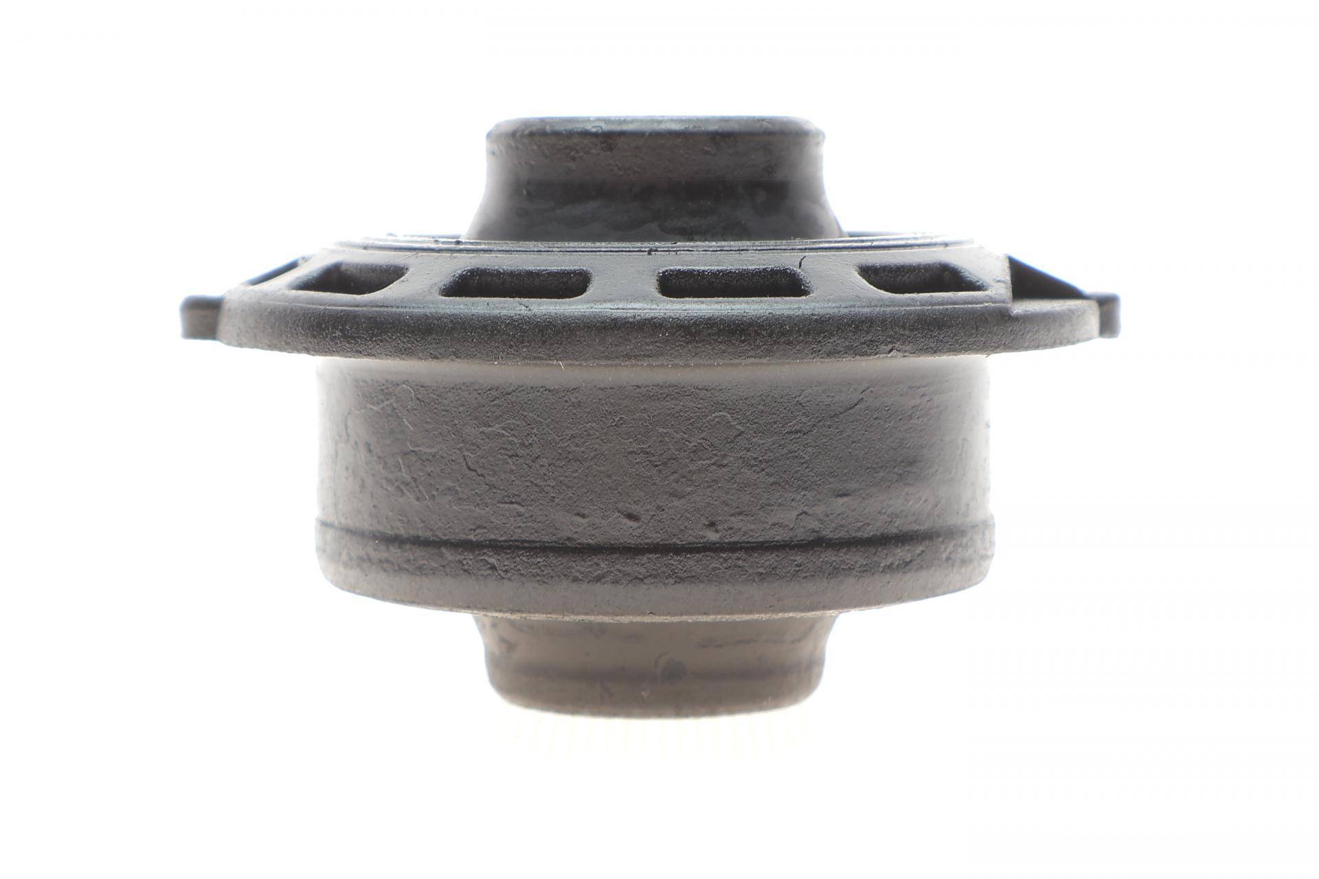 Сайлентблок важеля (переднього/знизу/спереду) Citroen C3/Peugeot 1007 1.4i/1.6 HDi 02-