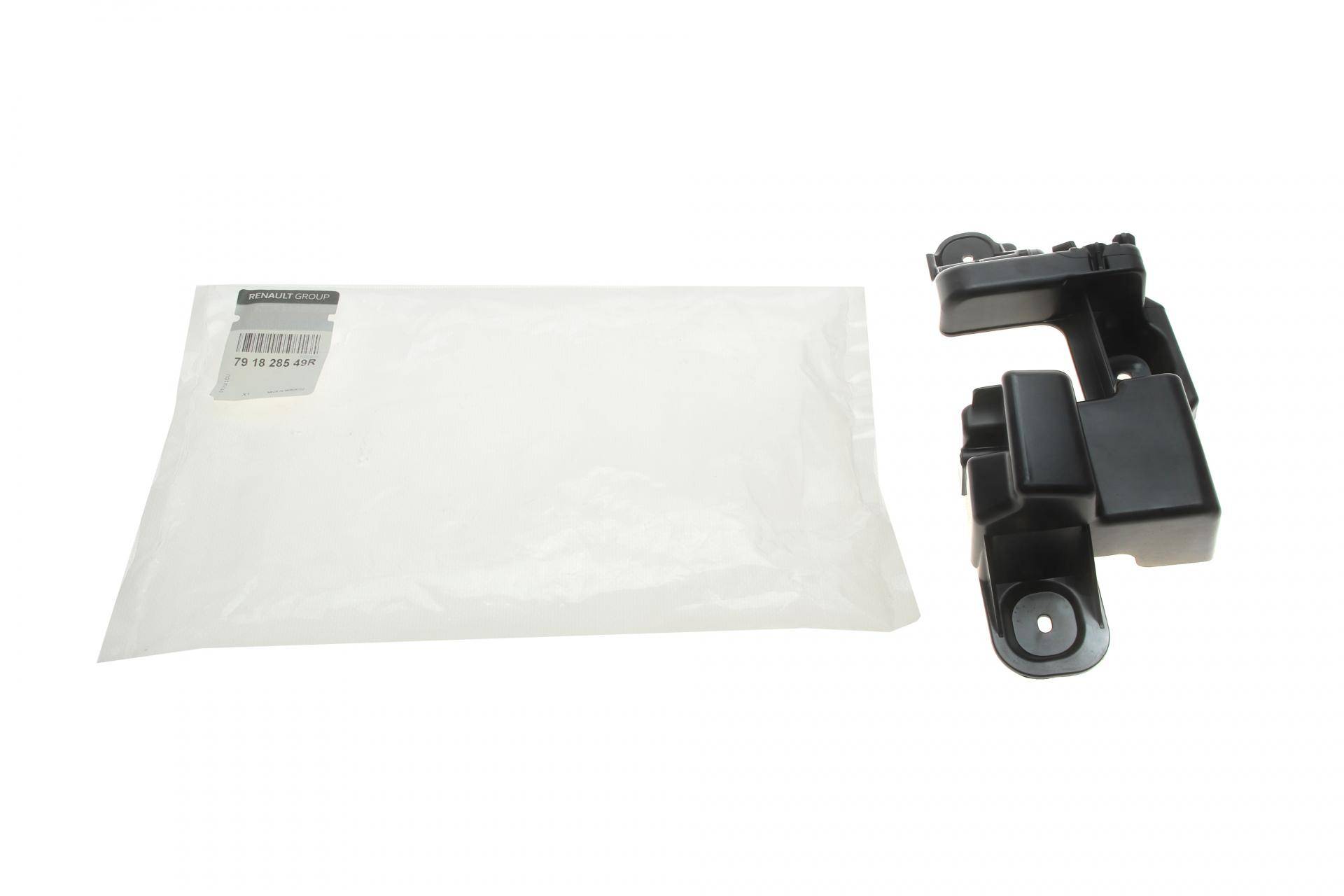 Кронштейн кріплення бампера (заднього/R) Renault Dokker 12-