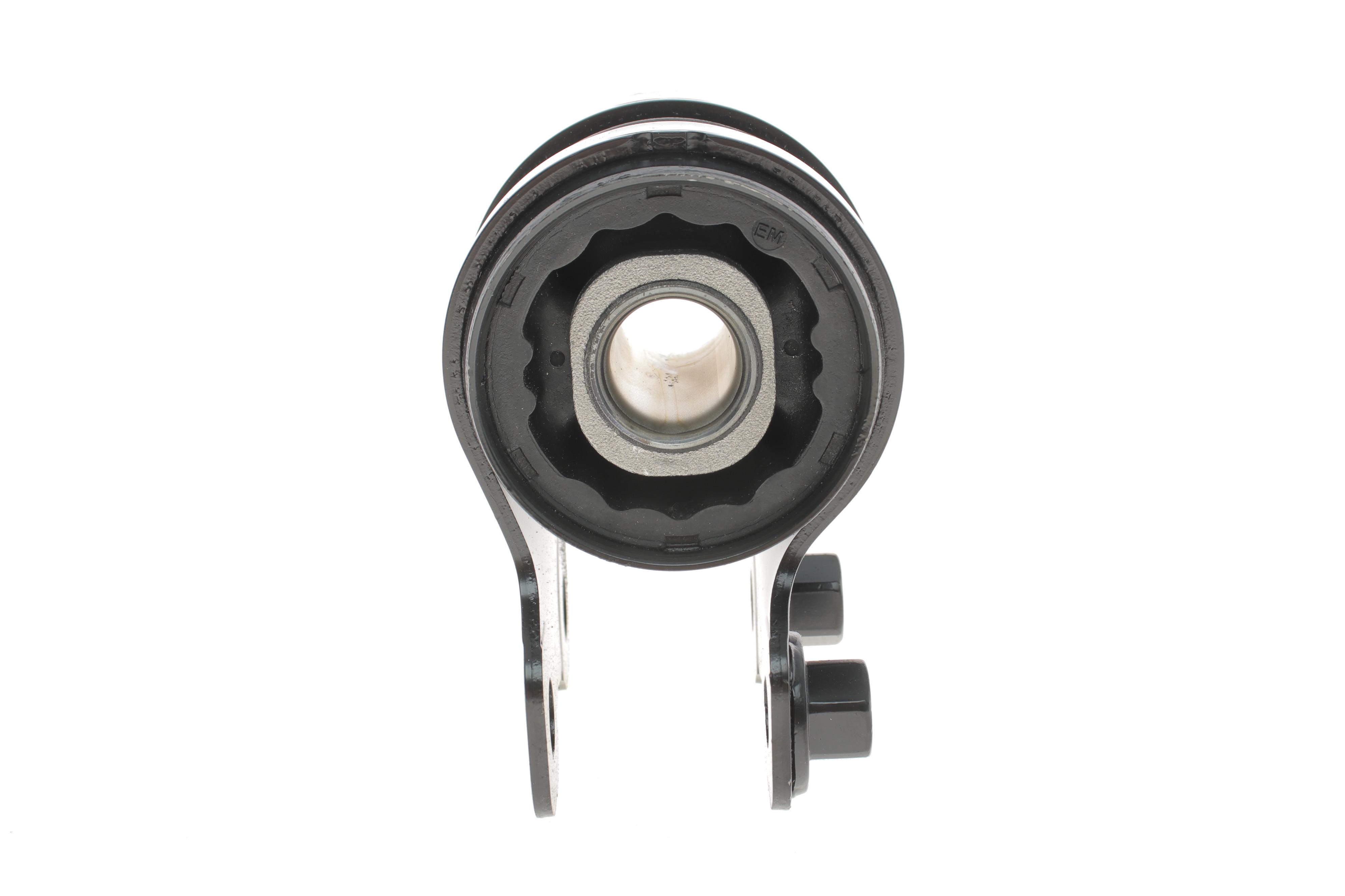 Сайлентблок важеля (переднього/знизу/ззаду) Volvo S40/V50 04-12/Mazda 3 03-09