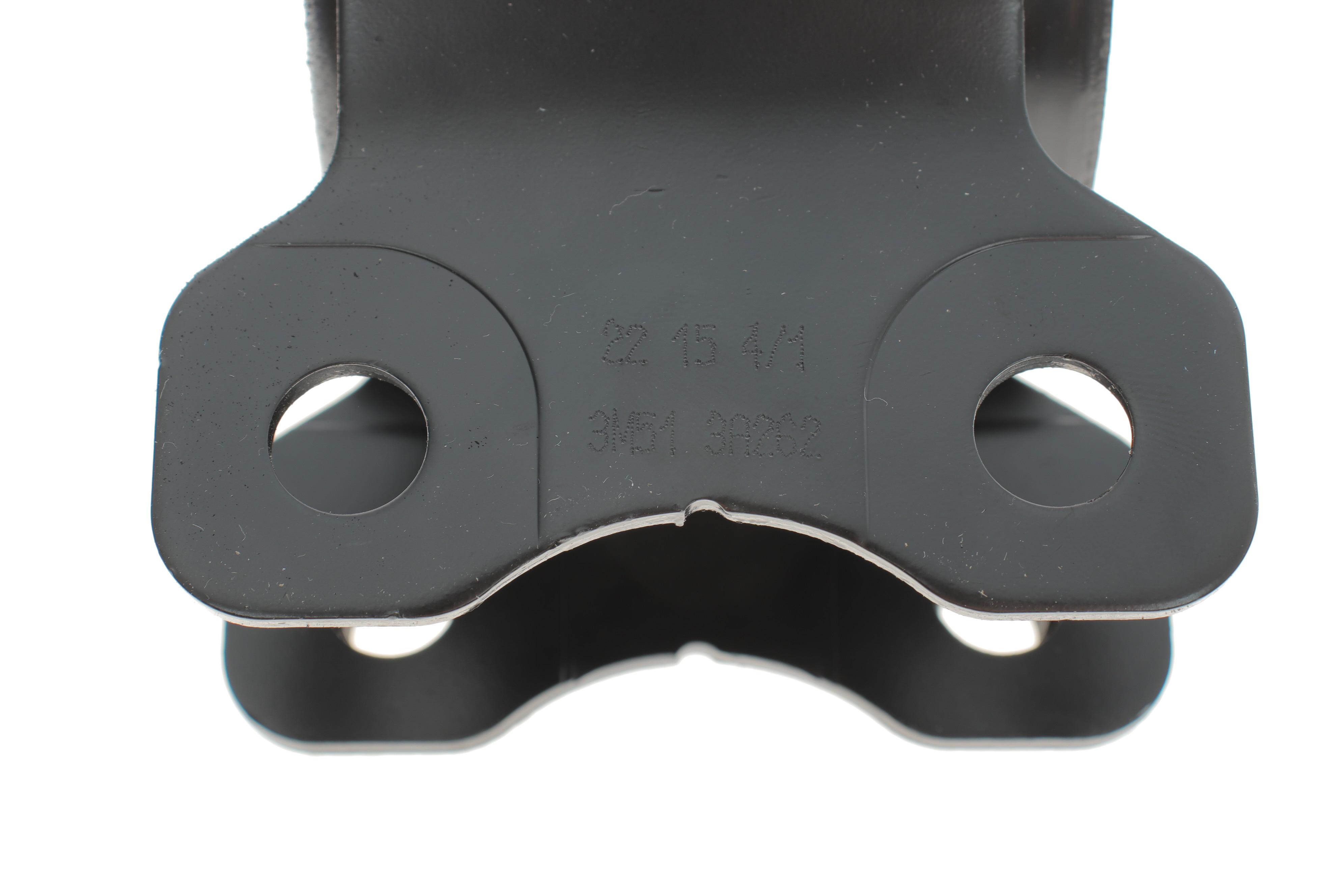 Сайлентблок важеля (переднього/знизу/ззаду) Volvo S40/V50 04-12/Mazda 3 03-09