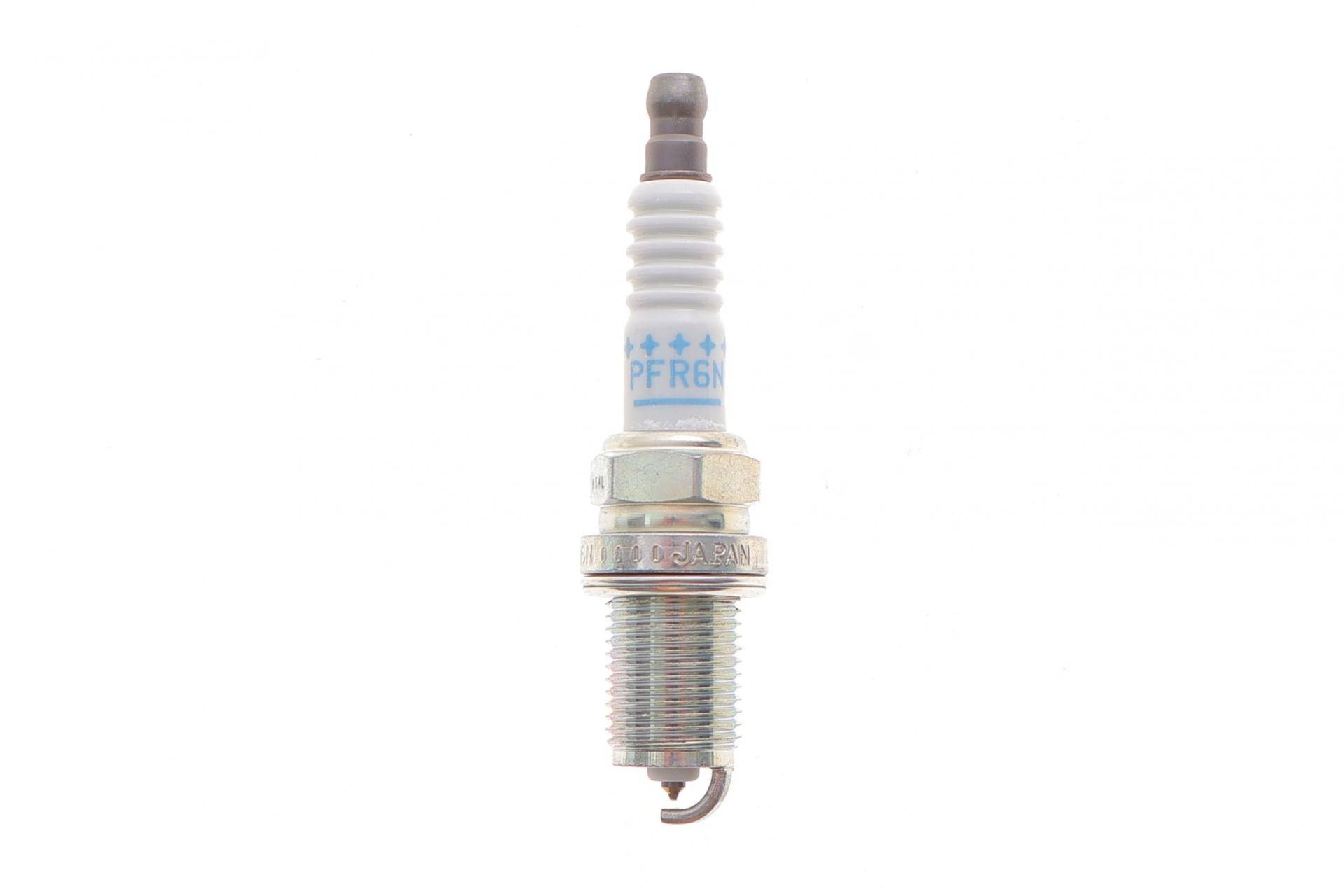 Свічка запалювання Volvo S40/V40/Subaru forester/Impreza 94-07 (PFR6G/23)