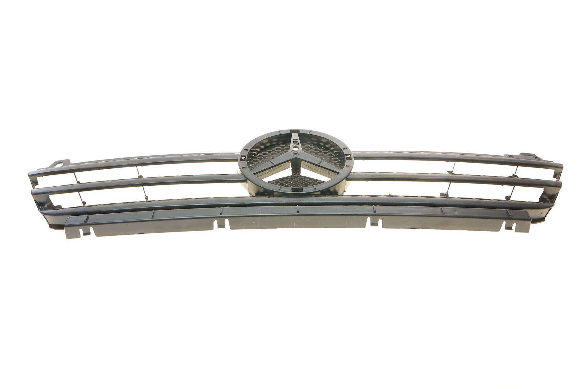 Решітка радіатора MB Sprinter CDI 03- (без посмішки) (9018800385)
