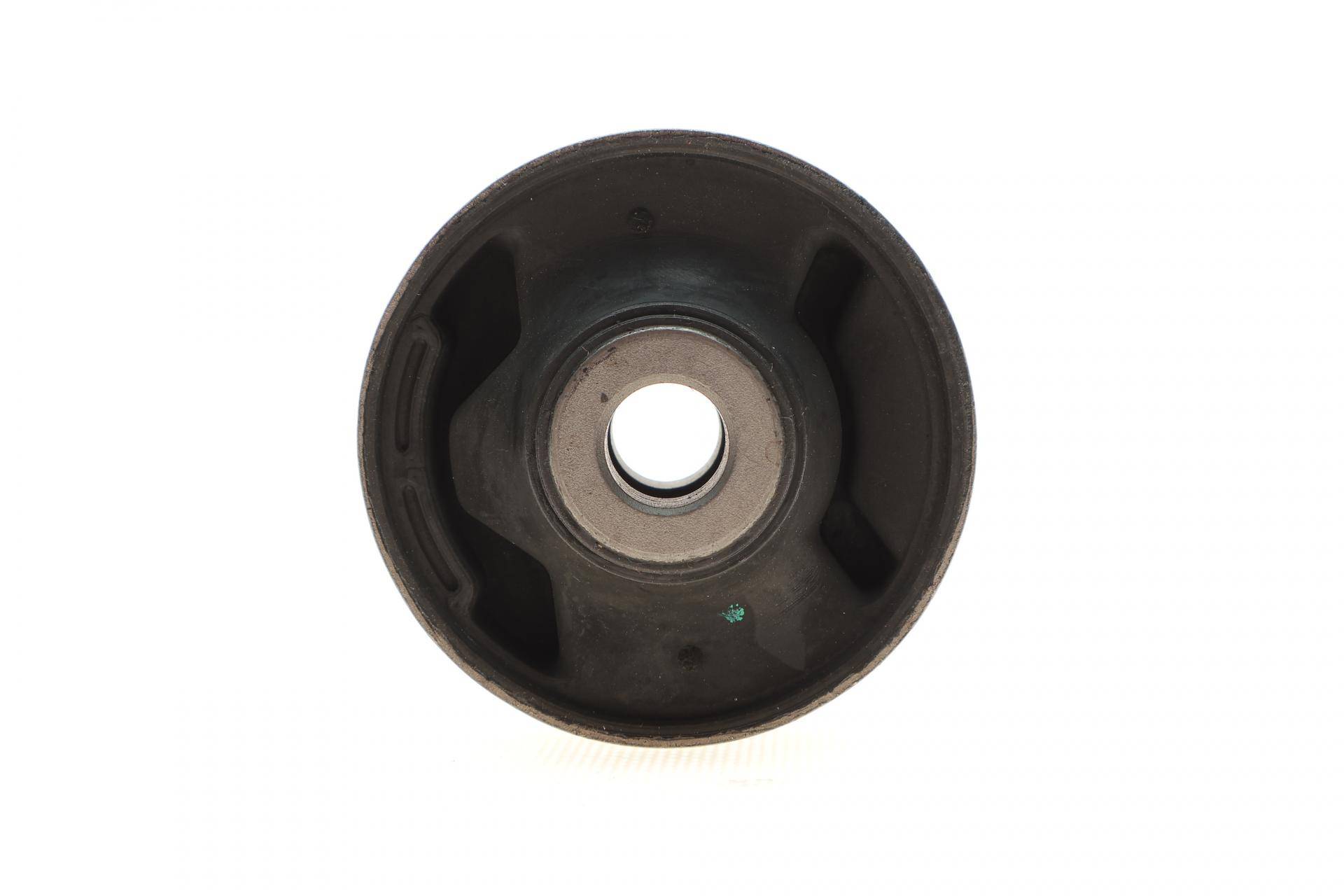 Сайлентблок важеля (переднього/знизу) Honda Accord VII 98-08