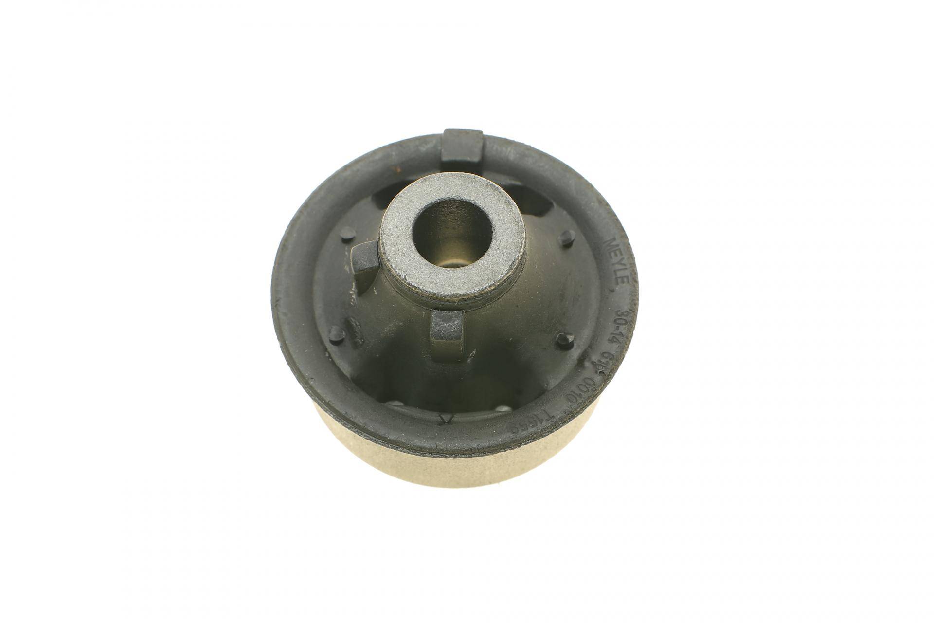 Сайлентблок важеля (переднього/знизу/ззаду) Toyota Yaris 99-05