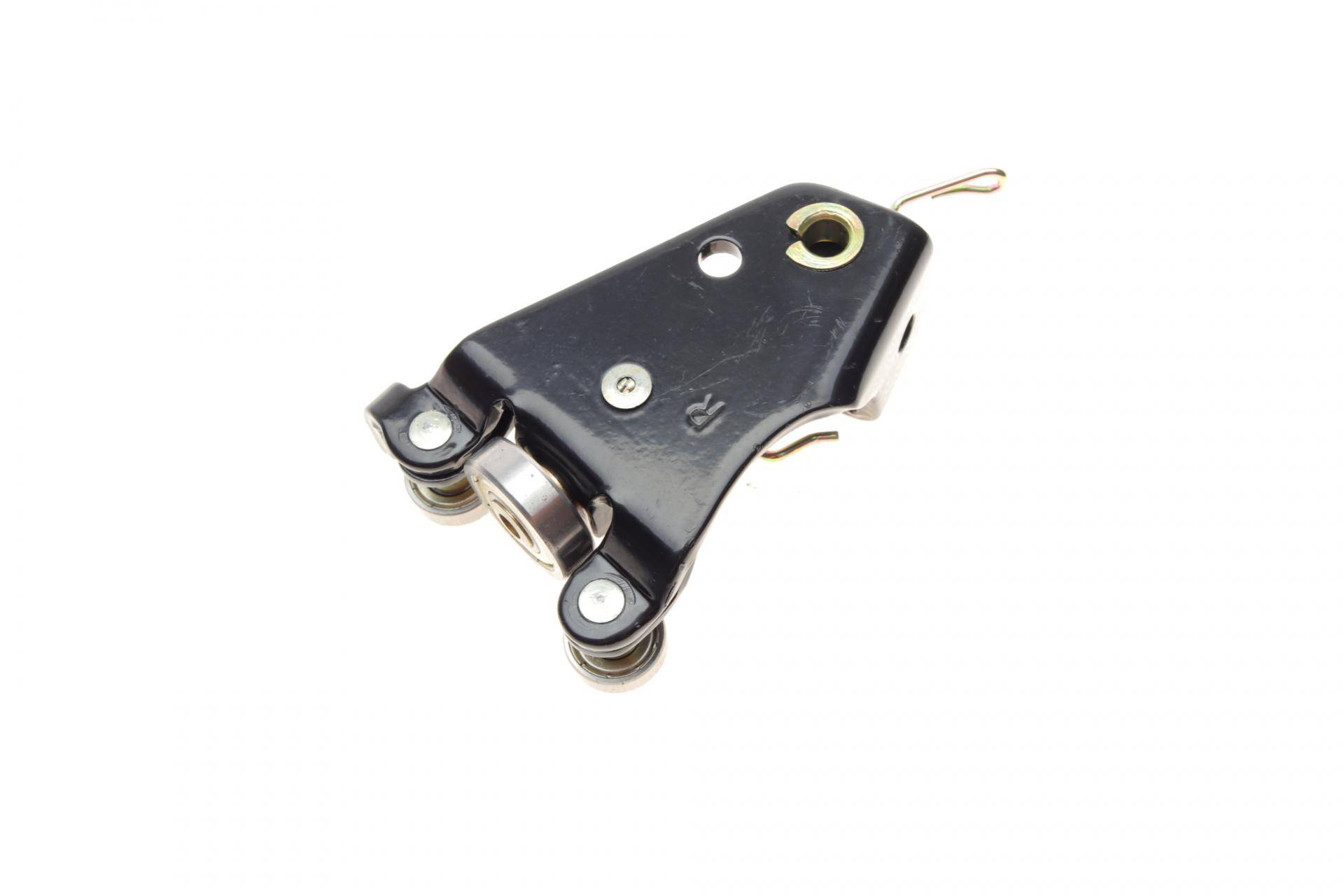 Ролик дверей (бічних/средний) Ford Connect 01- (R)