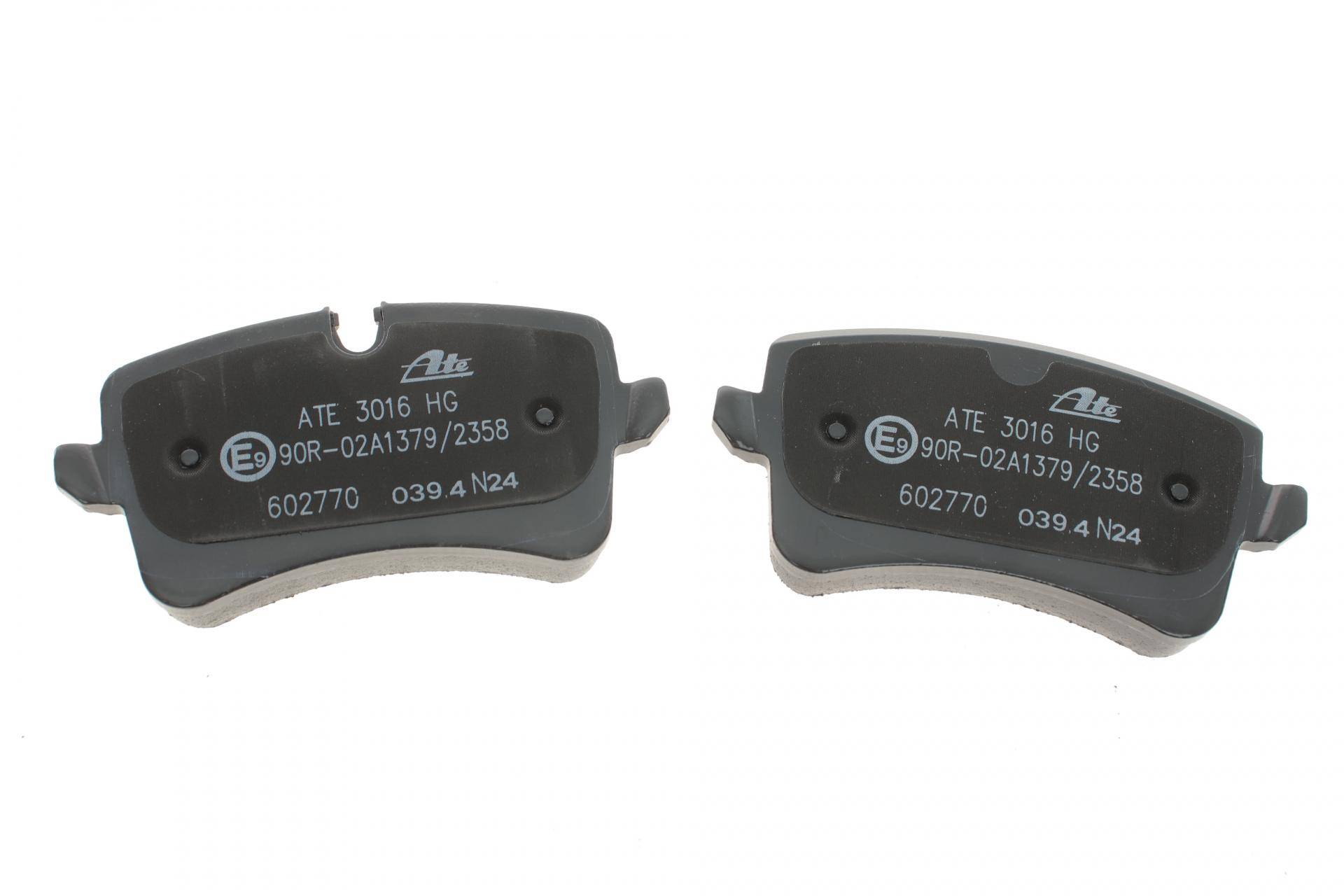 Колодки гальмівні (задні) Audi A4/A5/A6/A7 07-15/Porsche Macan 14- (Lucas / TRW) (з датчиками)