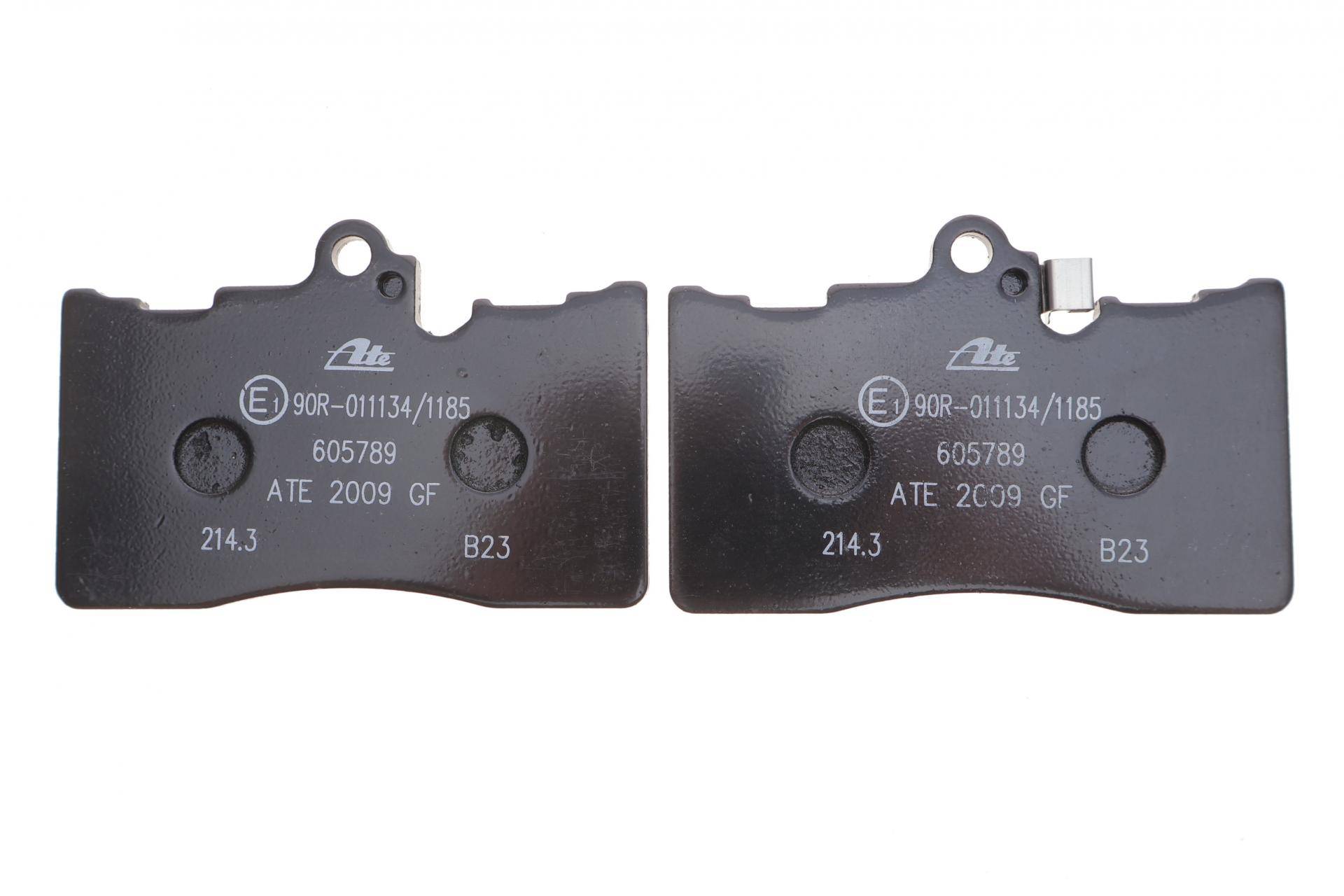 Колодки гальмівні (передні) Lexus GS/ IS С/III 05-/ RC 14-