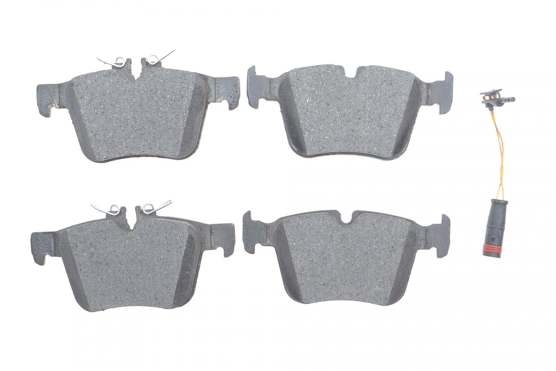 Колодки гальмівні (задні) MB C-class (W205/S205/C205/A205) 13- (з датчиком)