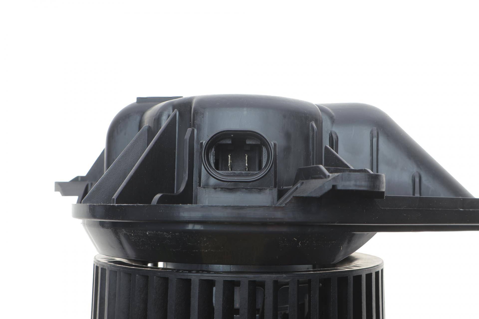 Моторчик пічки Nissan Primastar/Opel Vivaro/Renault Trafic 1.9-2.5 dCi 01-