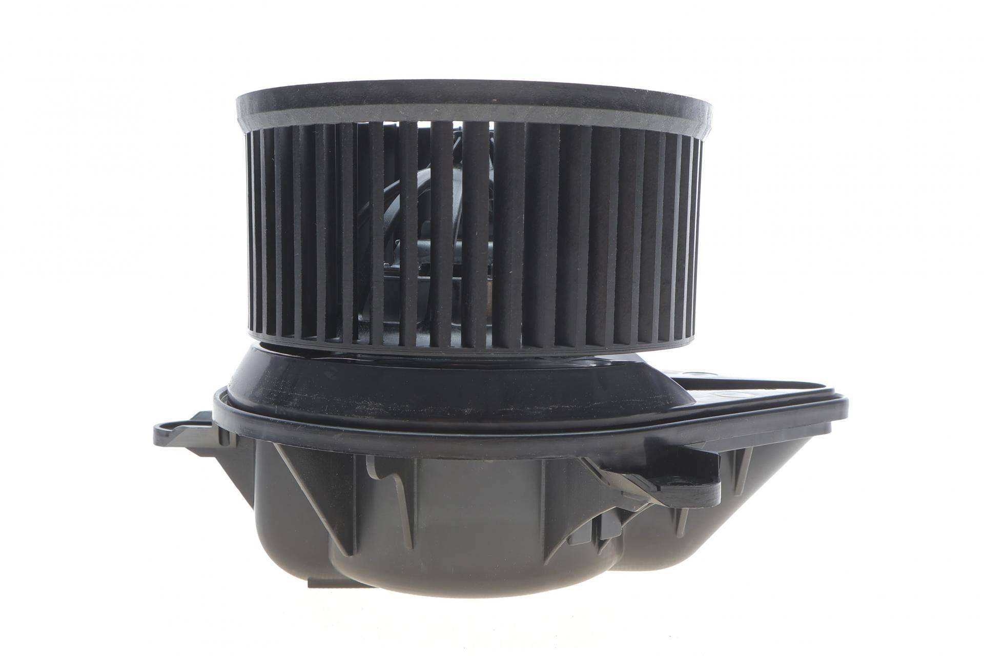 Моторчик пічки Nissan Primastar/Opel Vivaro/Renault Trafic 1.9-2.5 dCi 01-